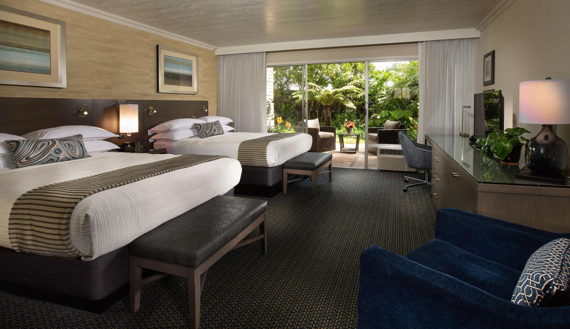 Queen Room Two Queen Beds Garden View