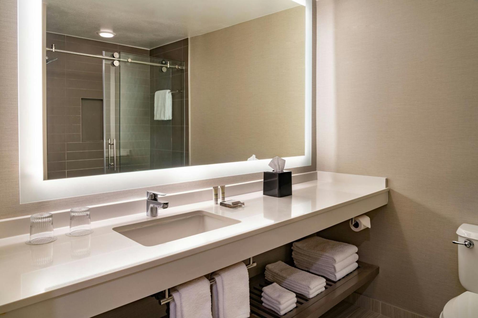 Guest King Room