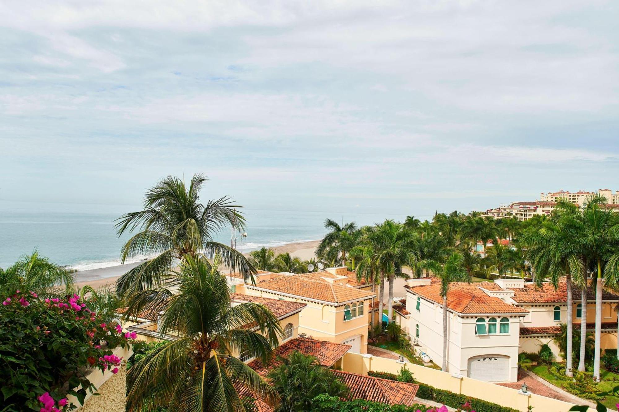 Panoramic Ocean View Guest room 1 king