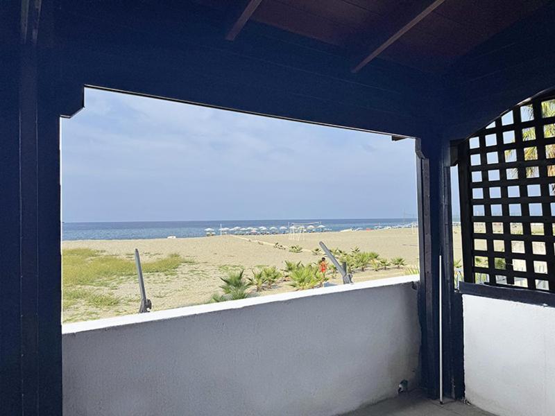 Bungalow Beach Front