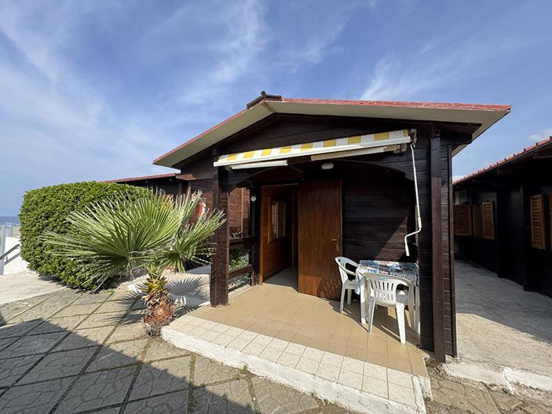 One-Bedroom Bungalow