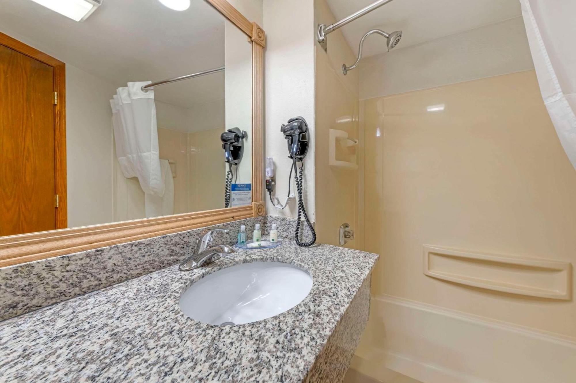 King Room Lake View