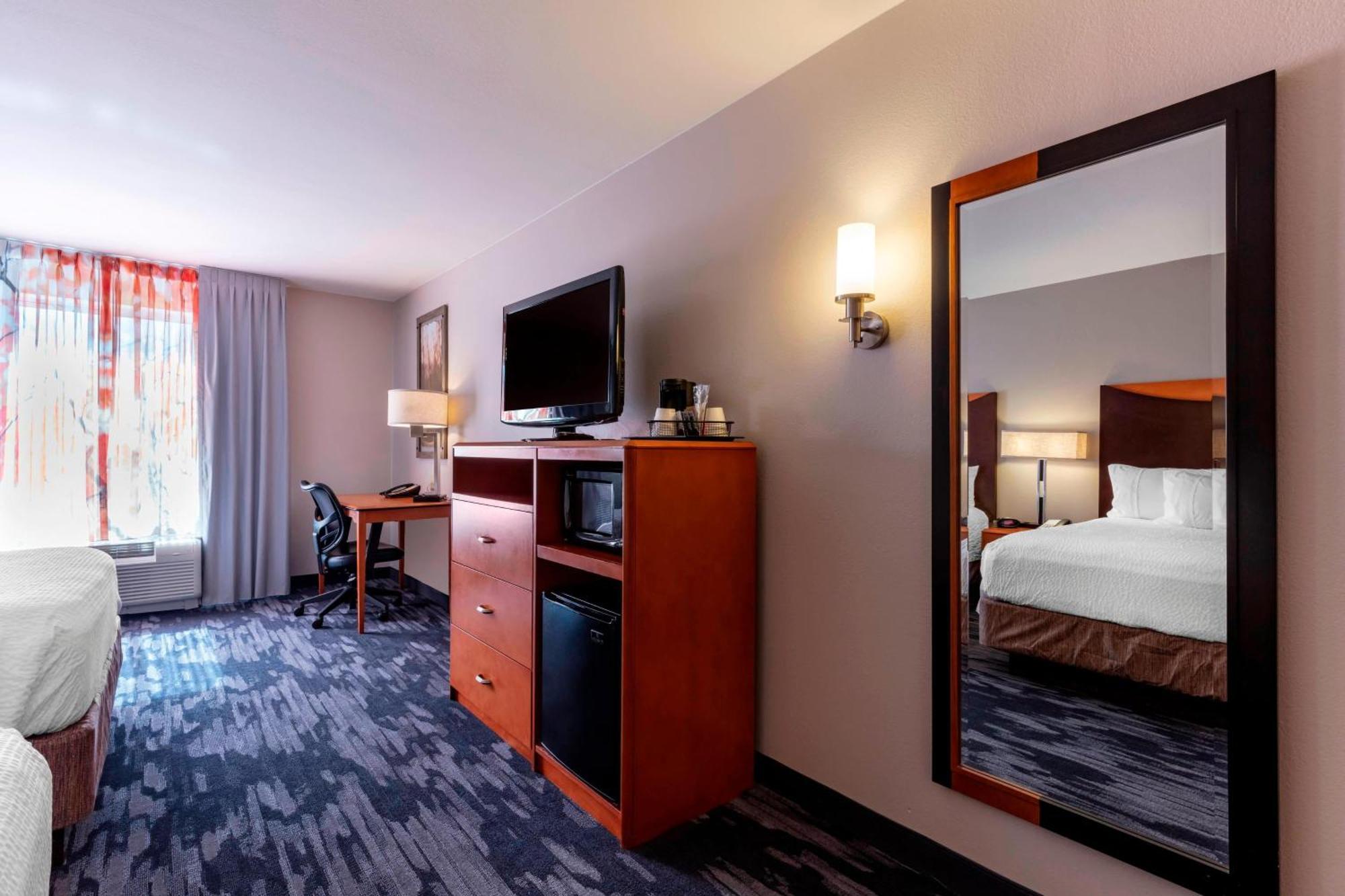 Queen Room Two Queen Beds