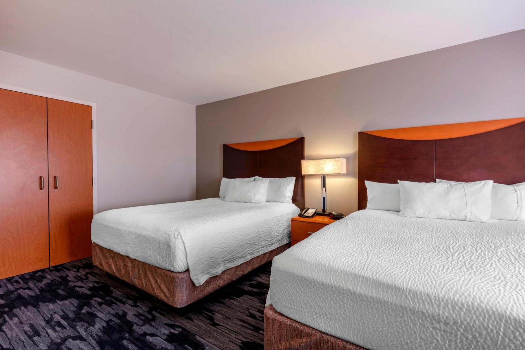 Queen Room Two Queen Beds