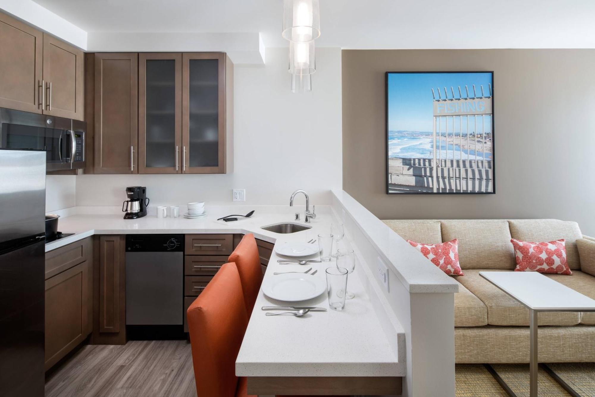 One-Bedroom Suite Partial Bay View