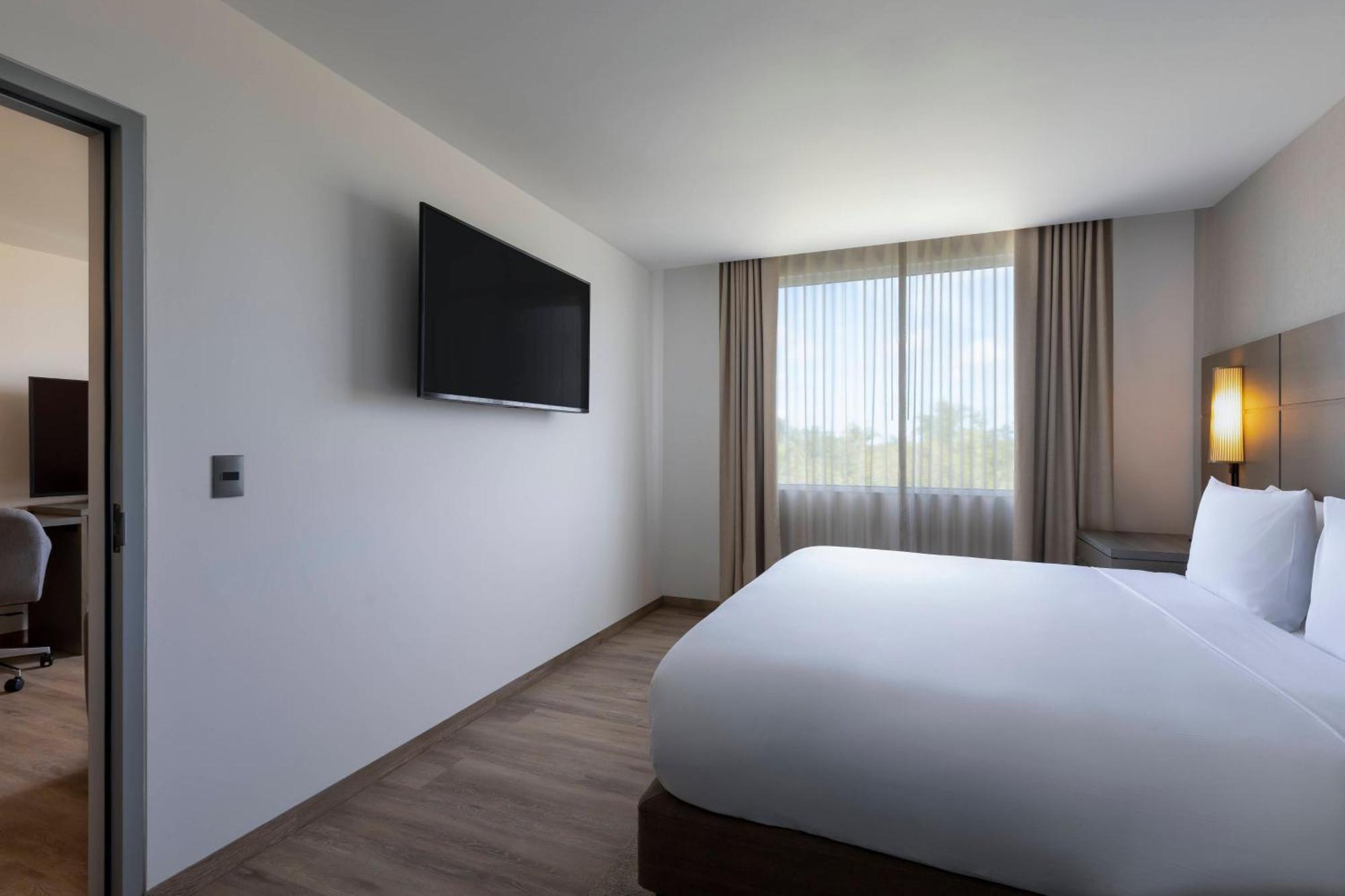 2 Bedroom Suite Balcony