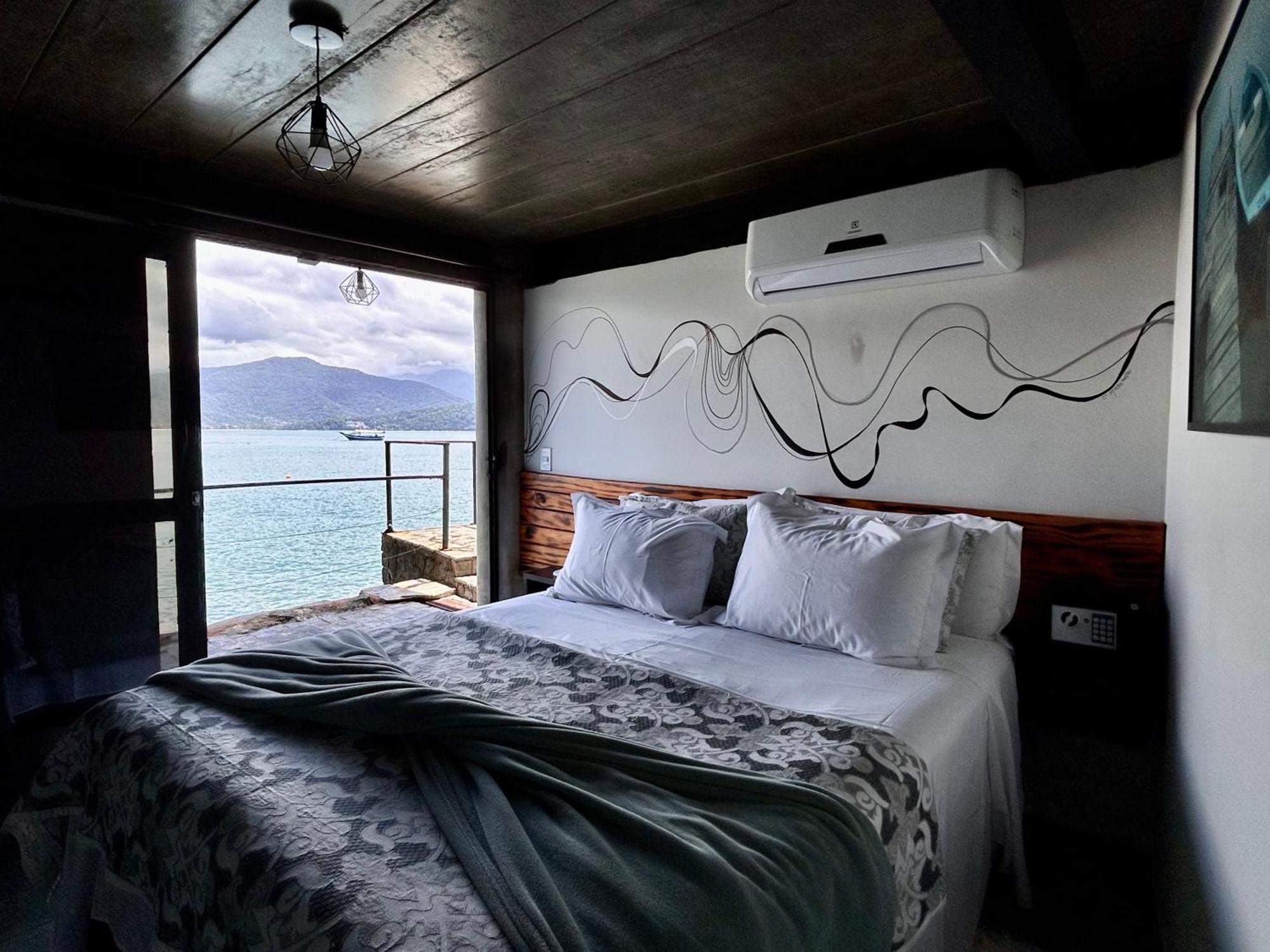 Queen Room Sea View