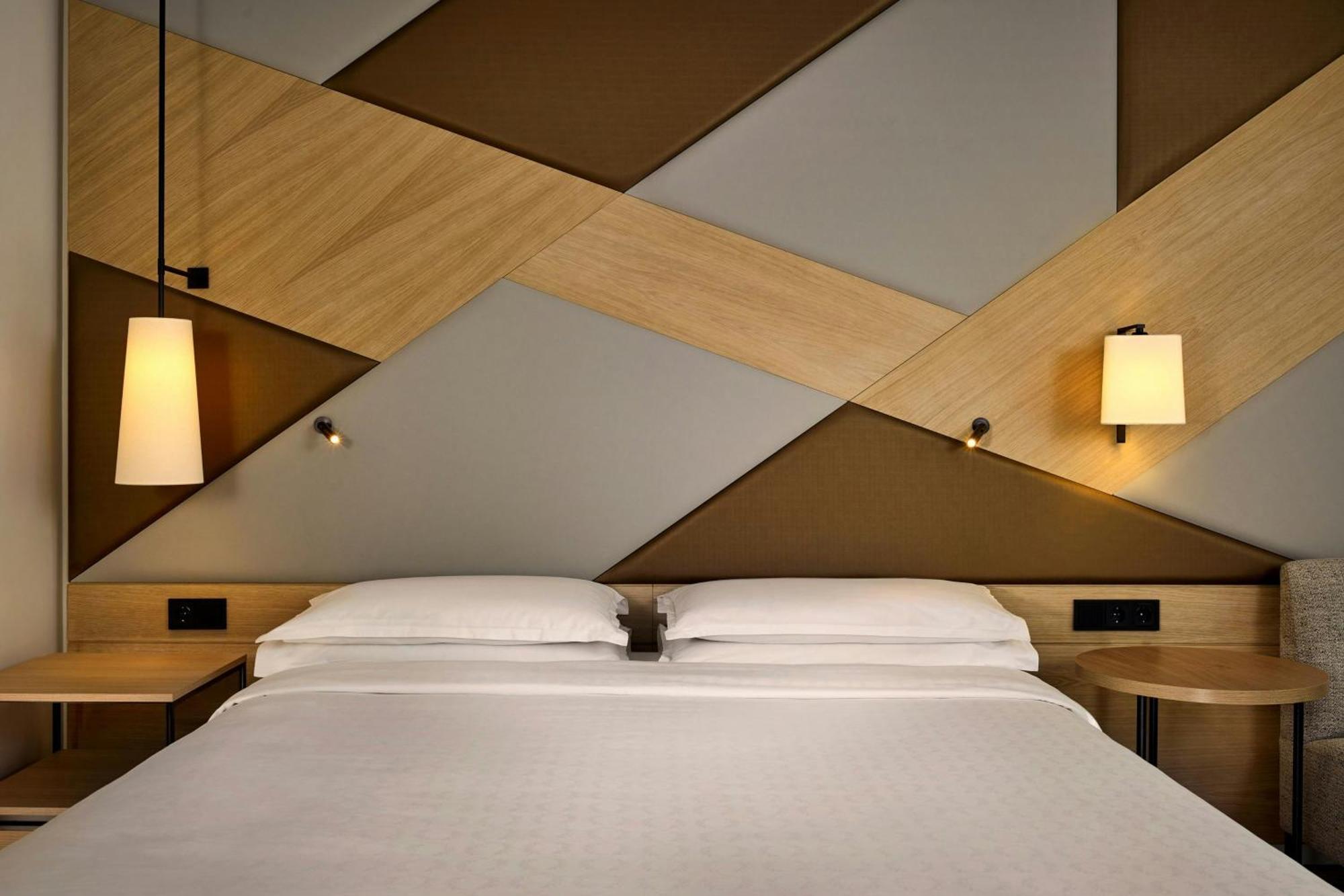 Deluxe Guest room 1 King