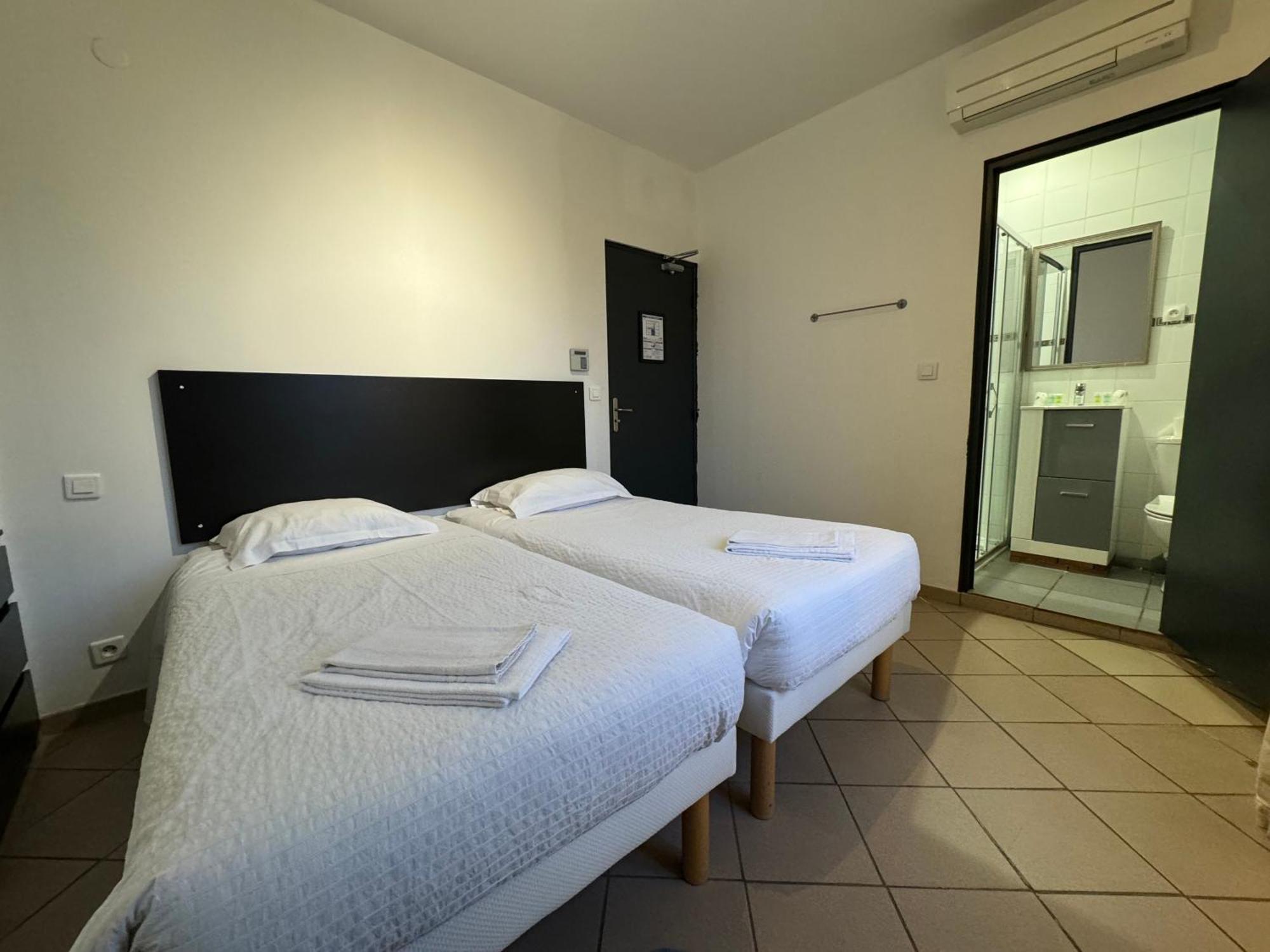 Double or Twin Room,1688820331:JPEG