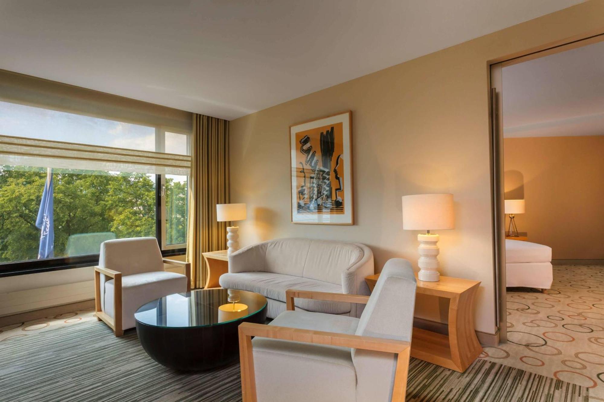 Executive Suite City View