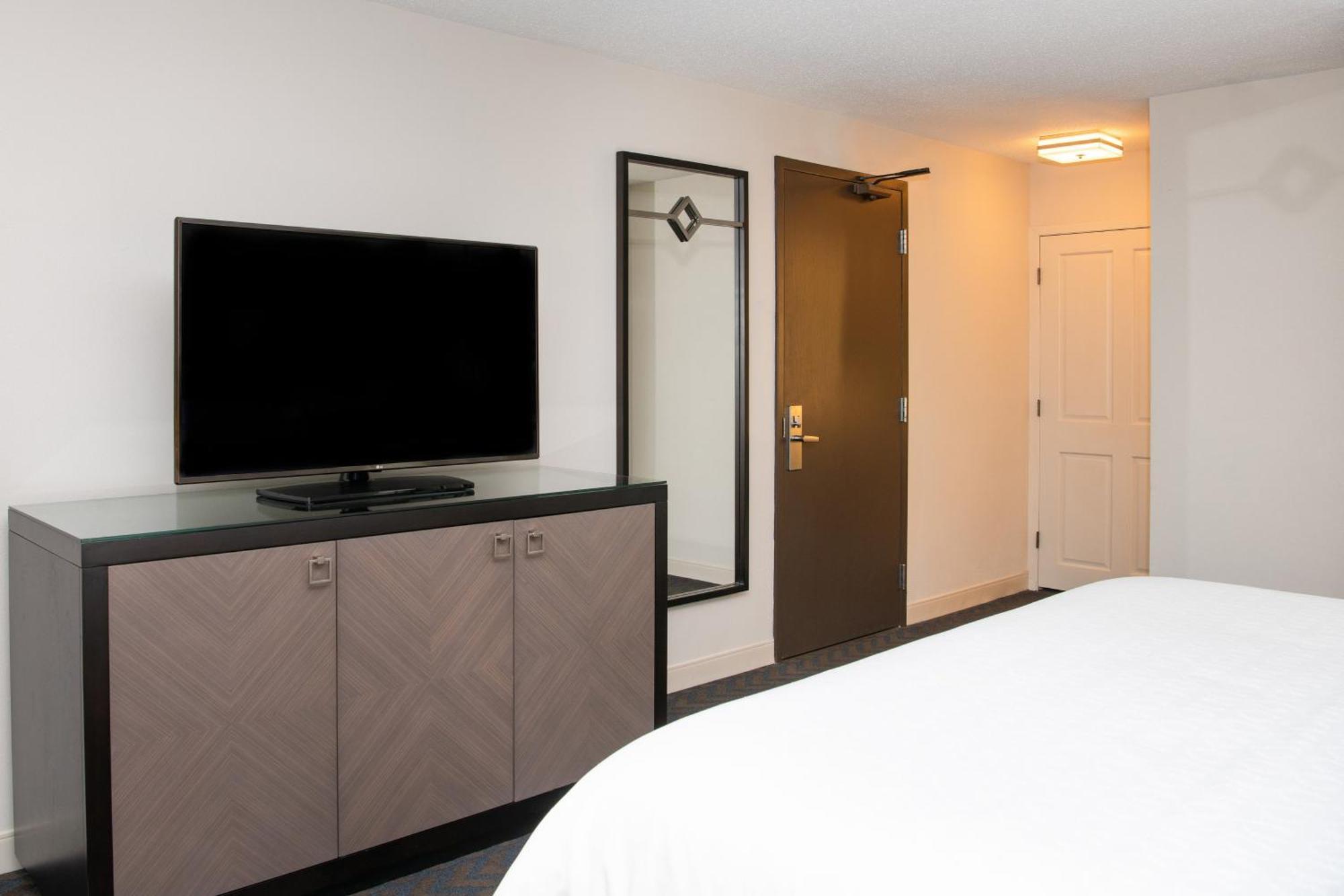 Traditional King Guest room 1 King