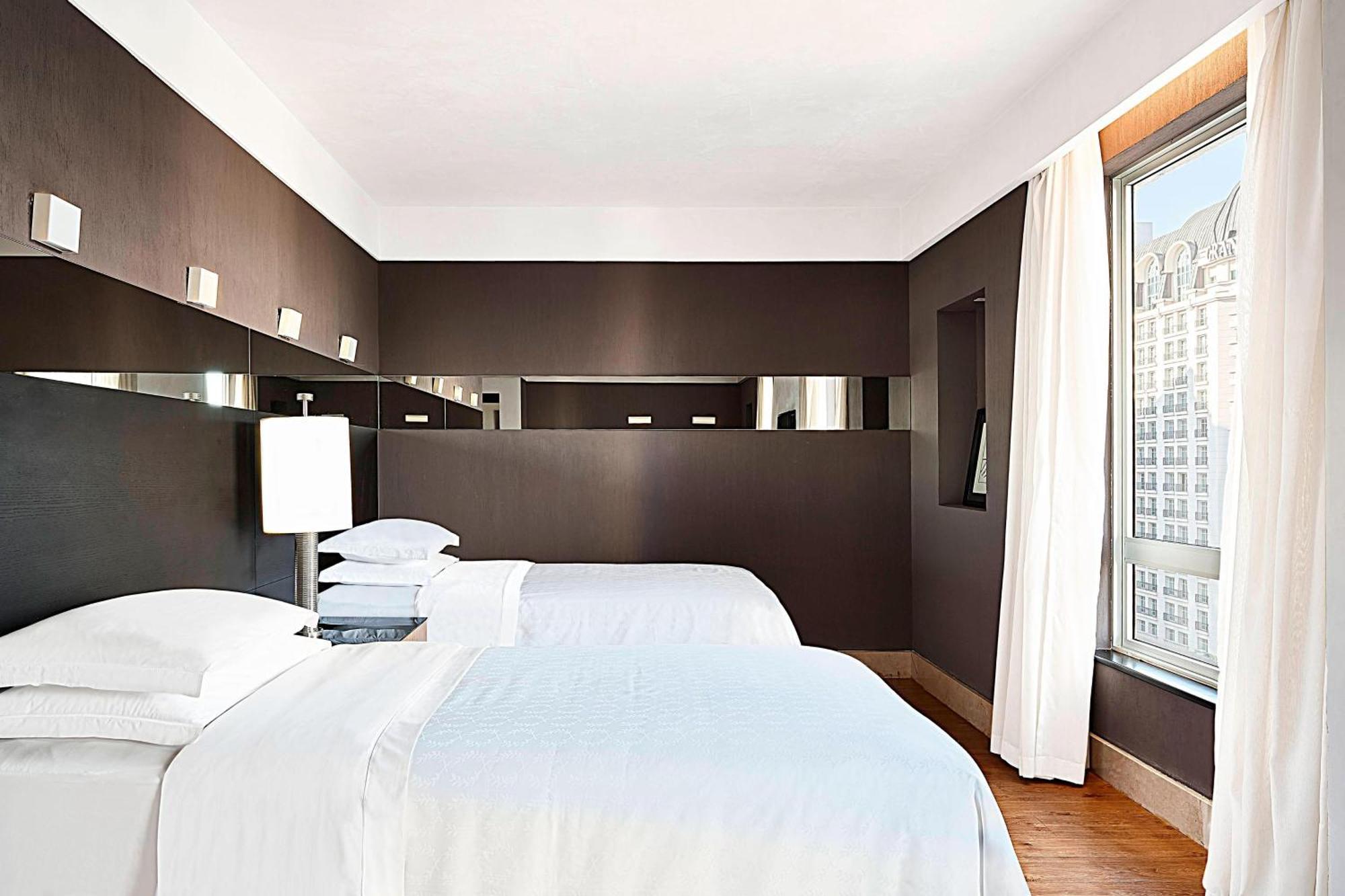 Exclusive Queen Room