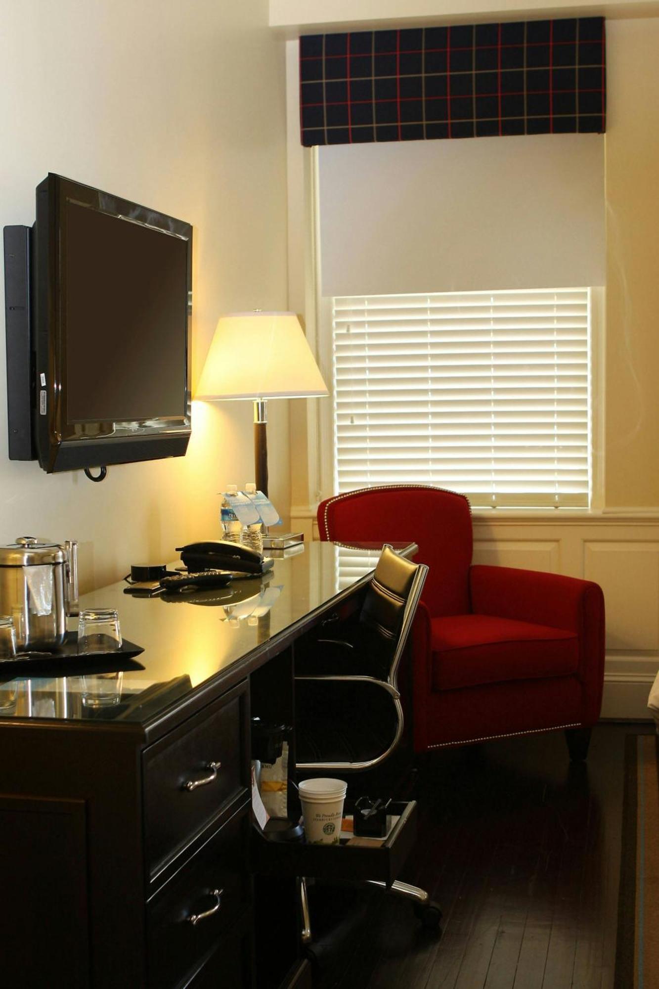 Guest Room 1 King