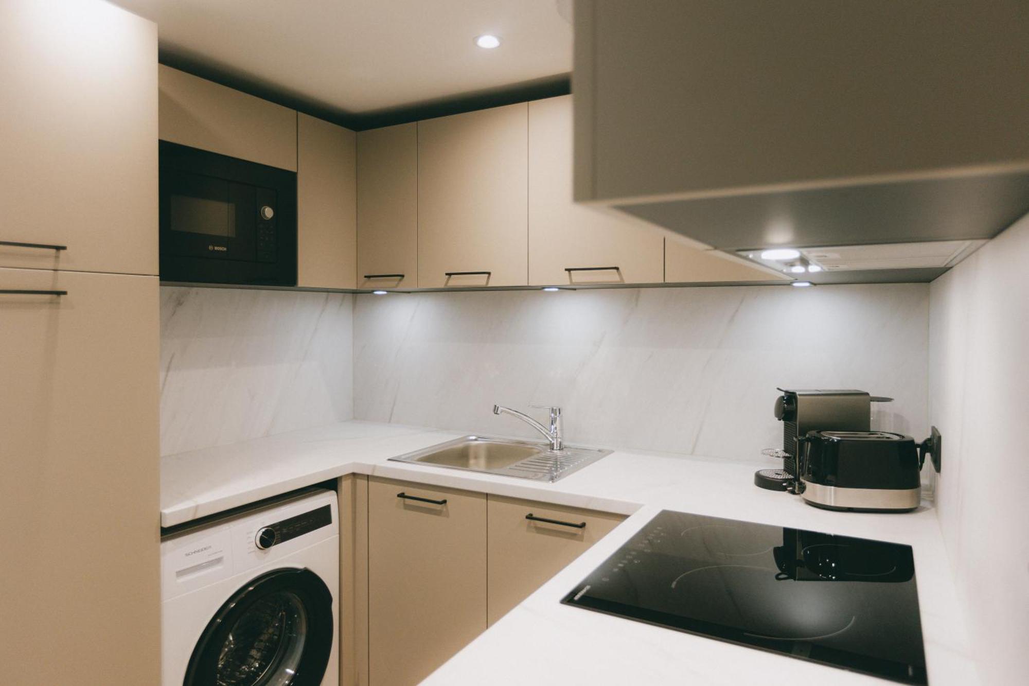 Deluxe Apartment