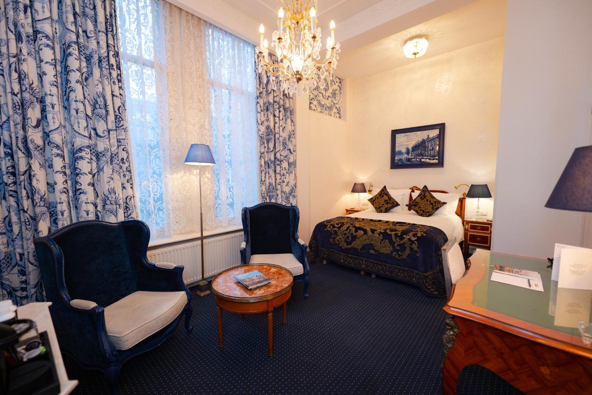 Superior Deluxe Double Room Canal View