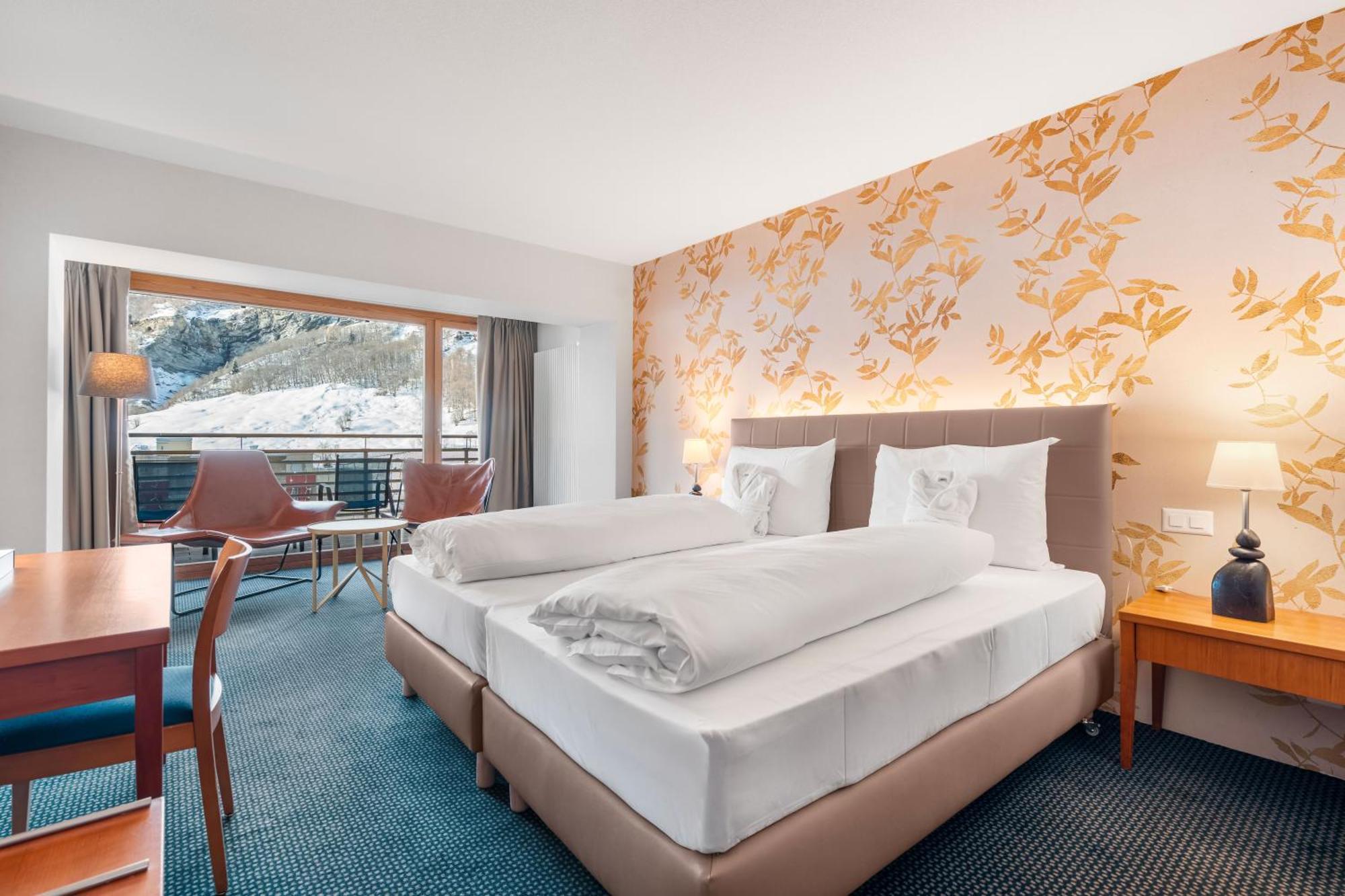 Superior Room 2 Single Beds Balcony