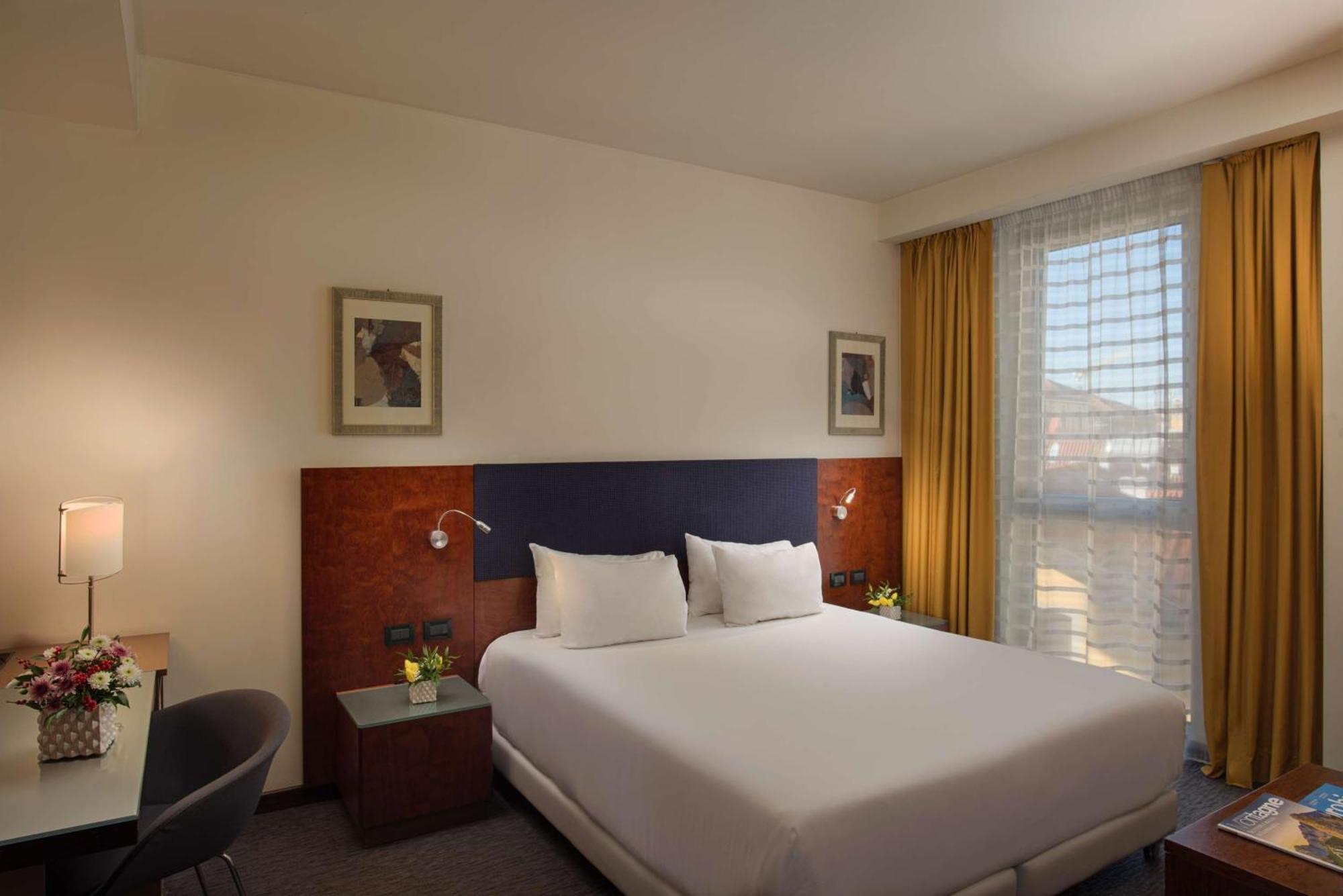 Superior Room View
