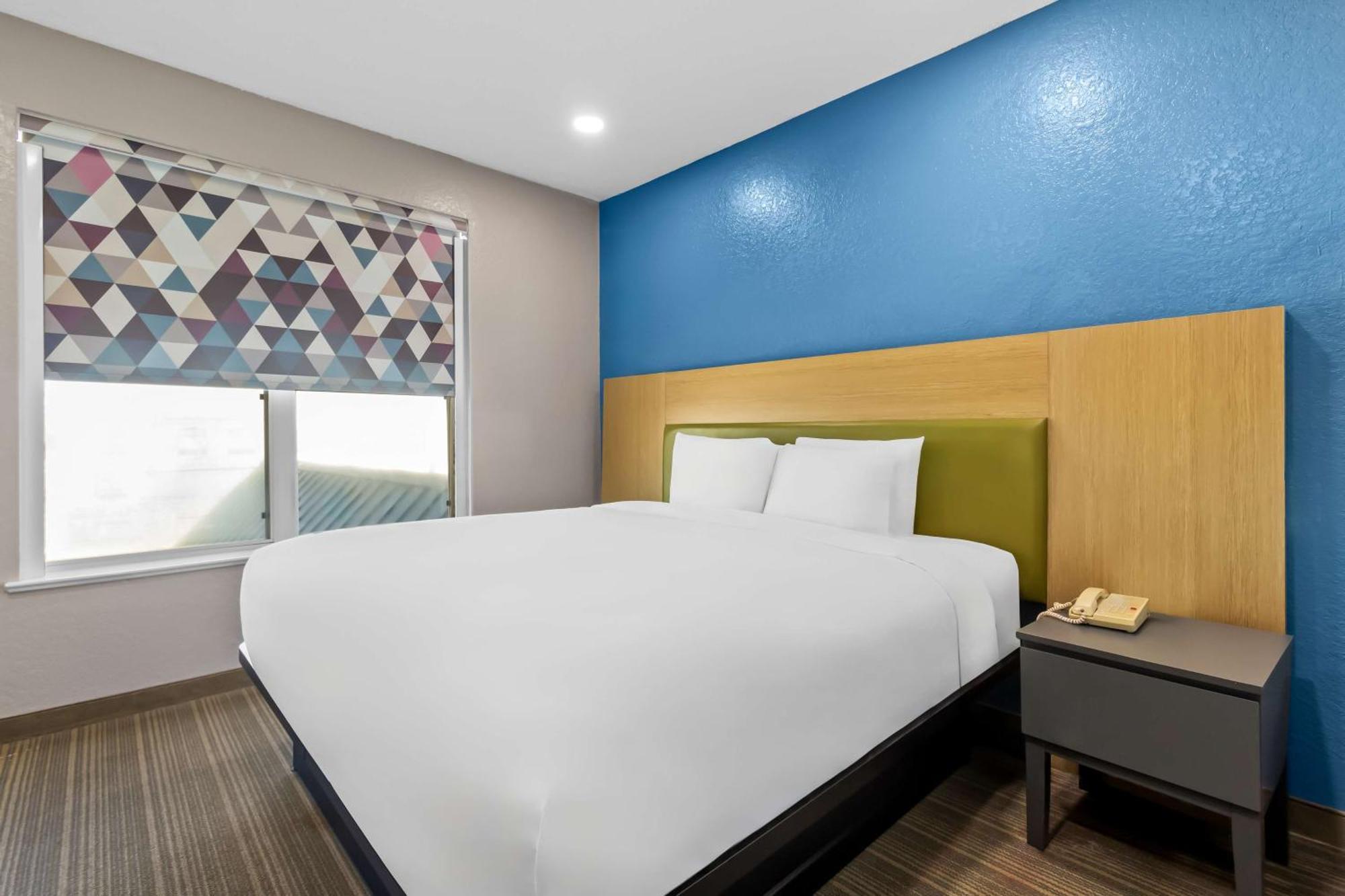 One-Bedroom Suite