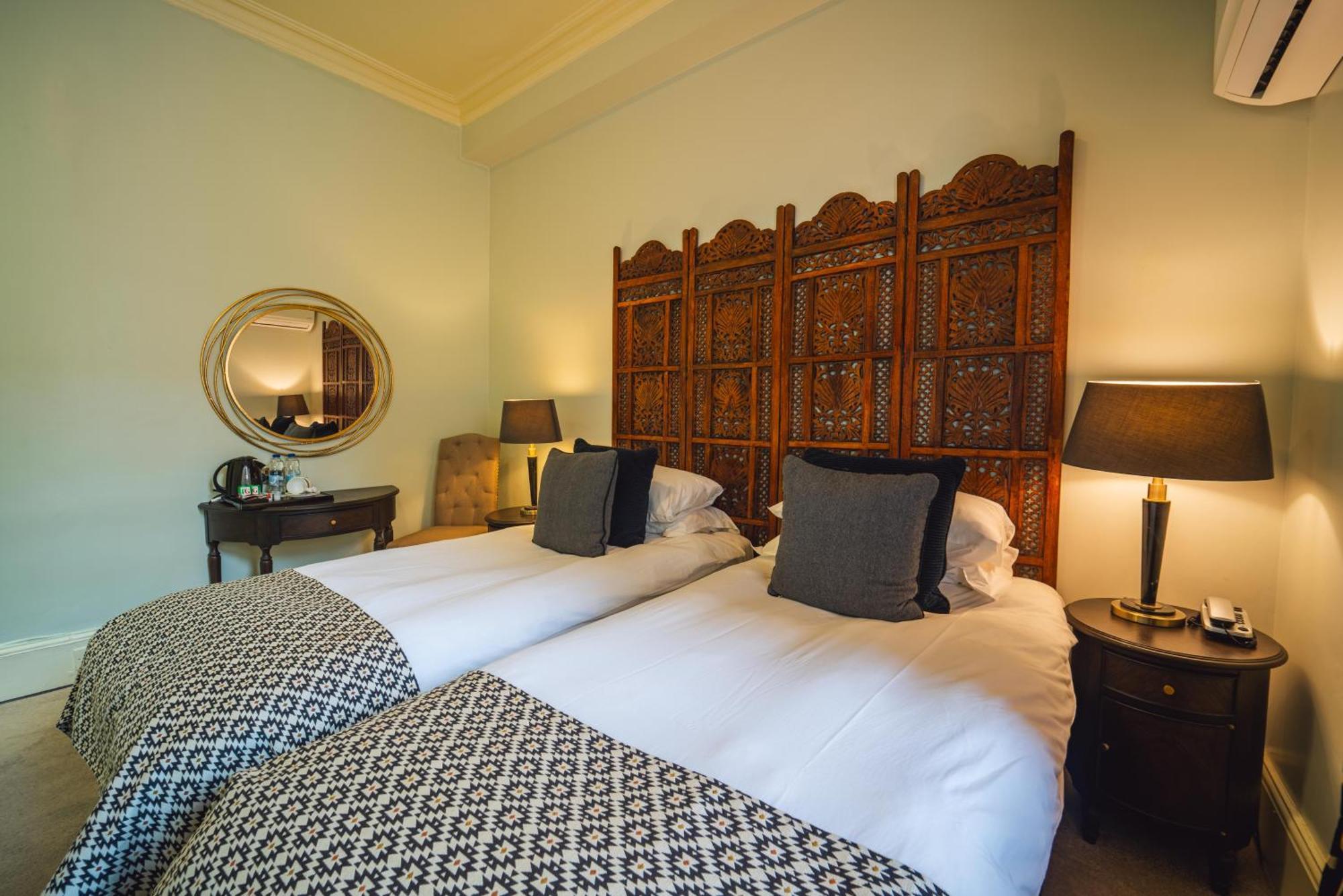 Luxury Twin Room