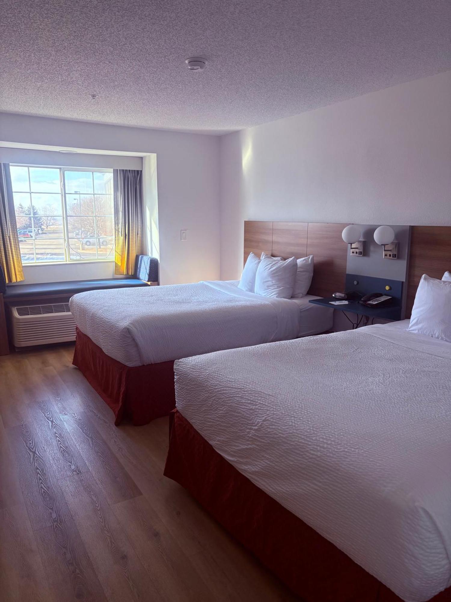Queen Room Two Queen Beds Non-Smoking