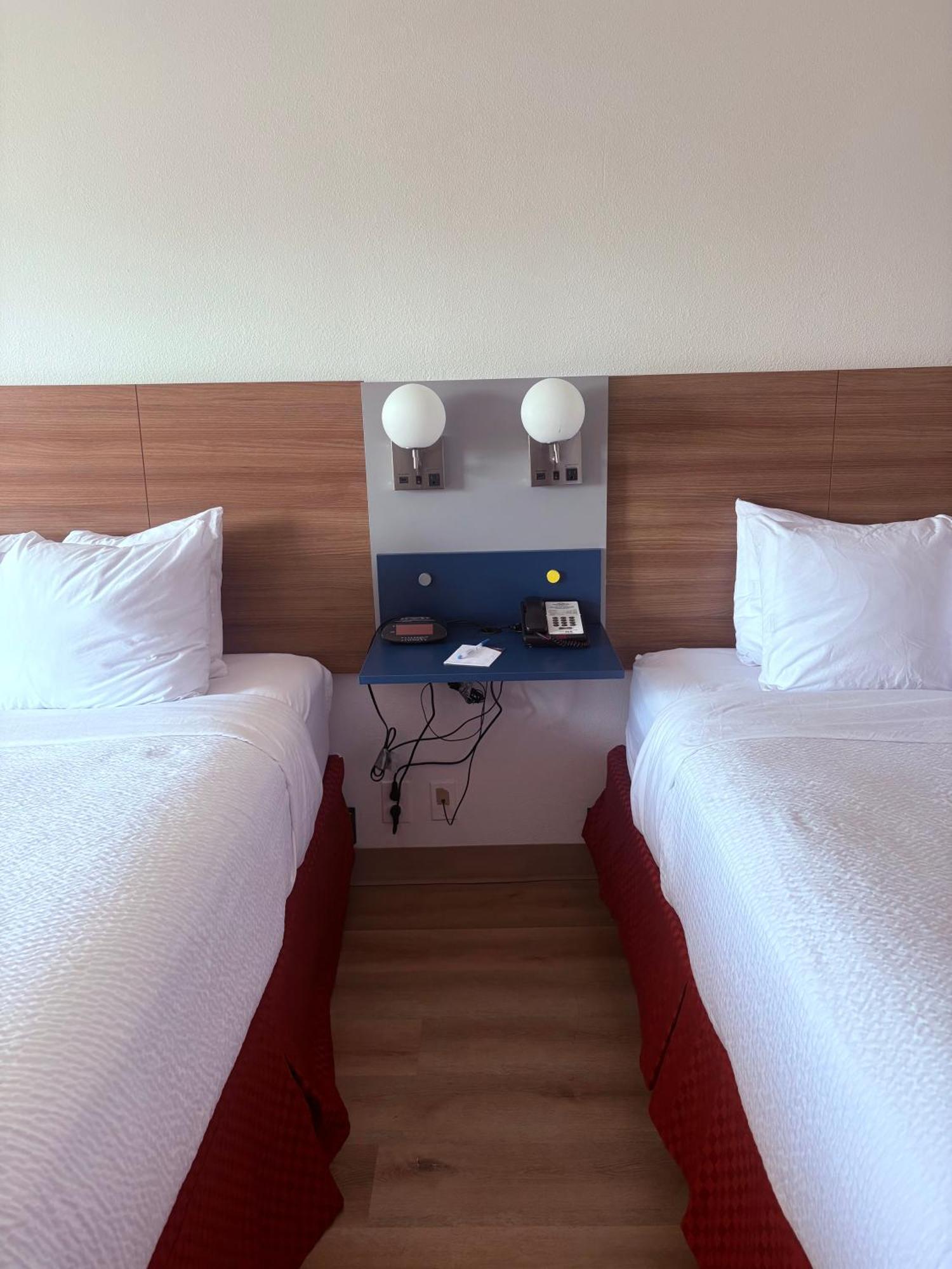 Queen Room Two Queen Beds Non-Smoking
