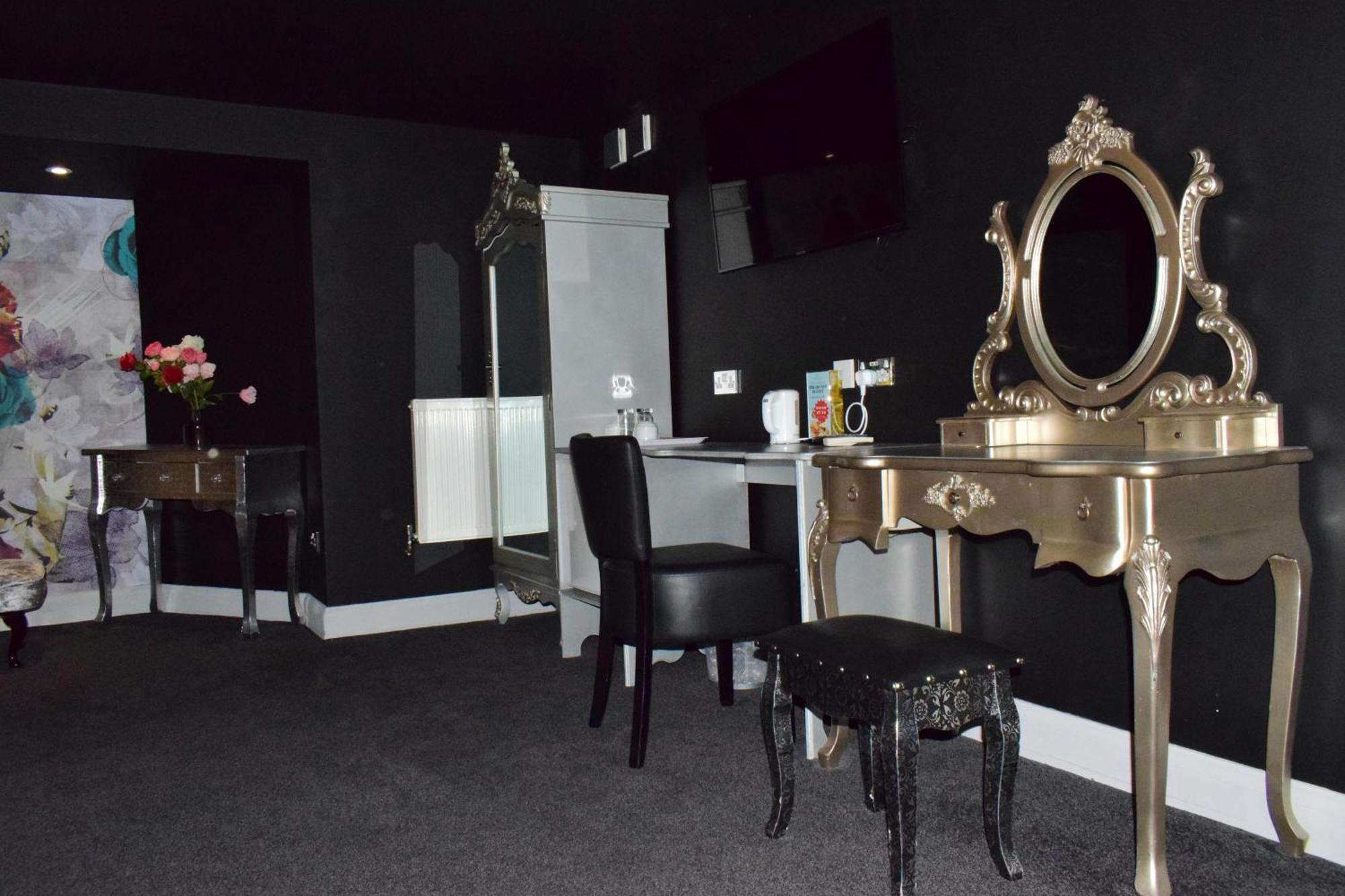 Superior King Room