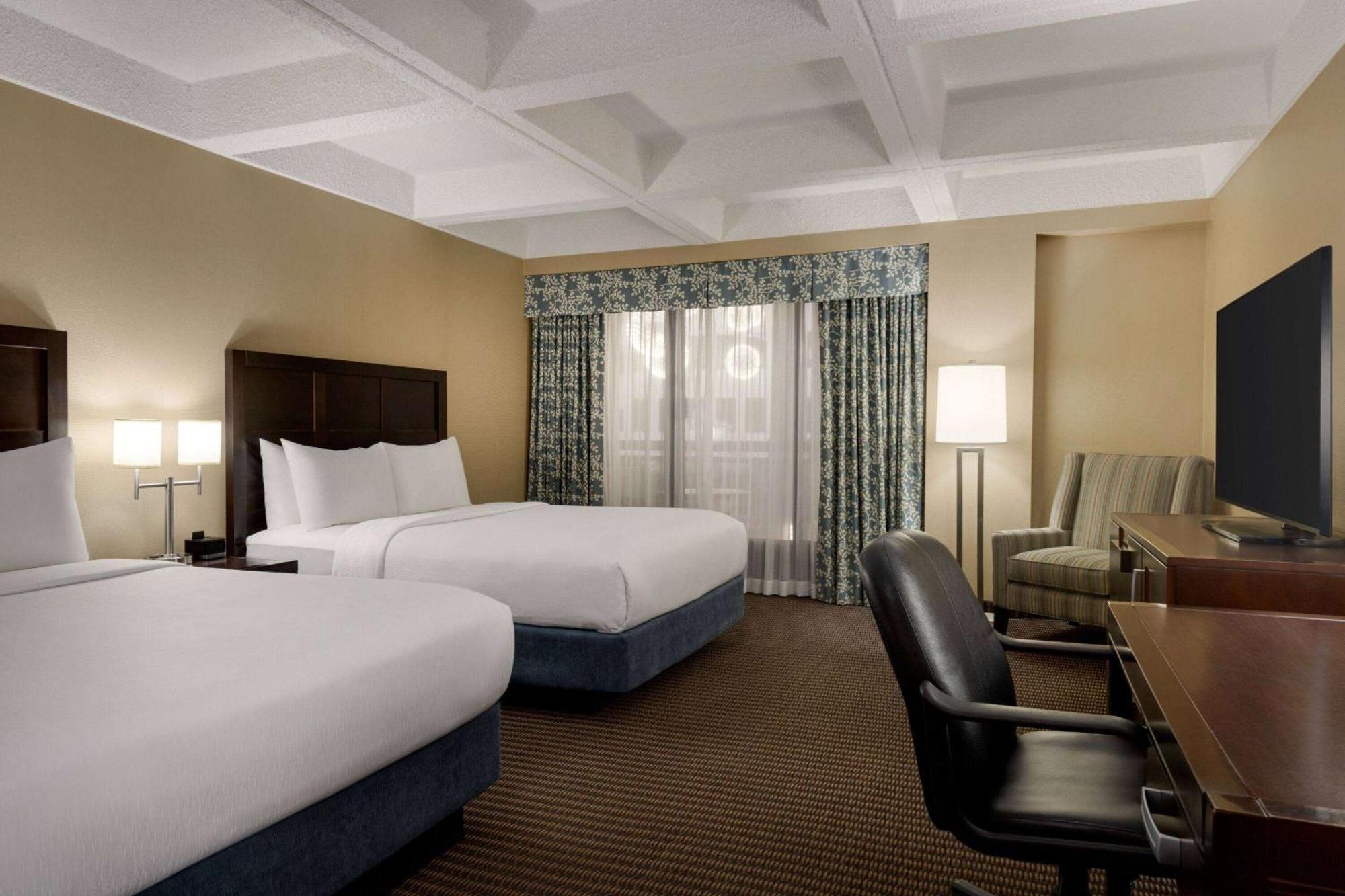 Queen Room Two Queen Beds Non-Smoking