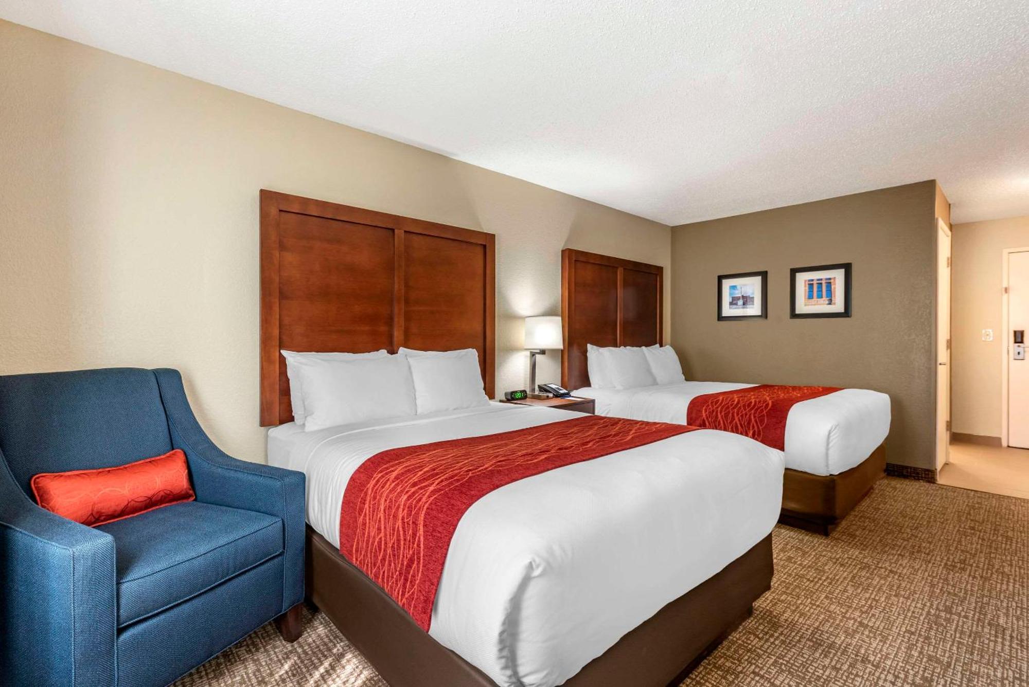 Queen Room Two Queen Beds Non-Smoking