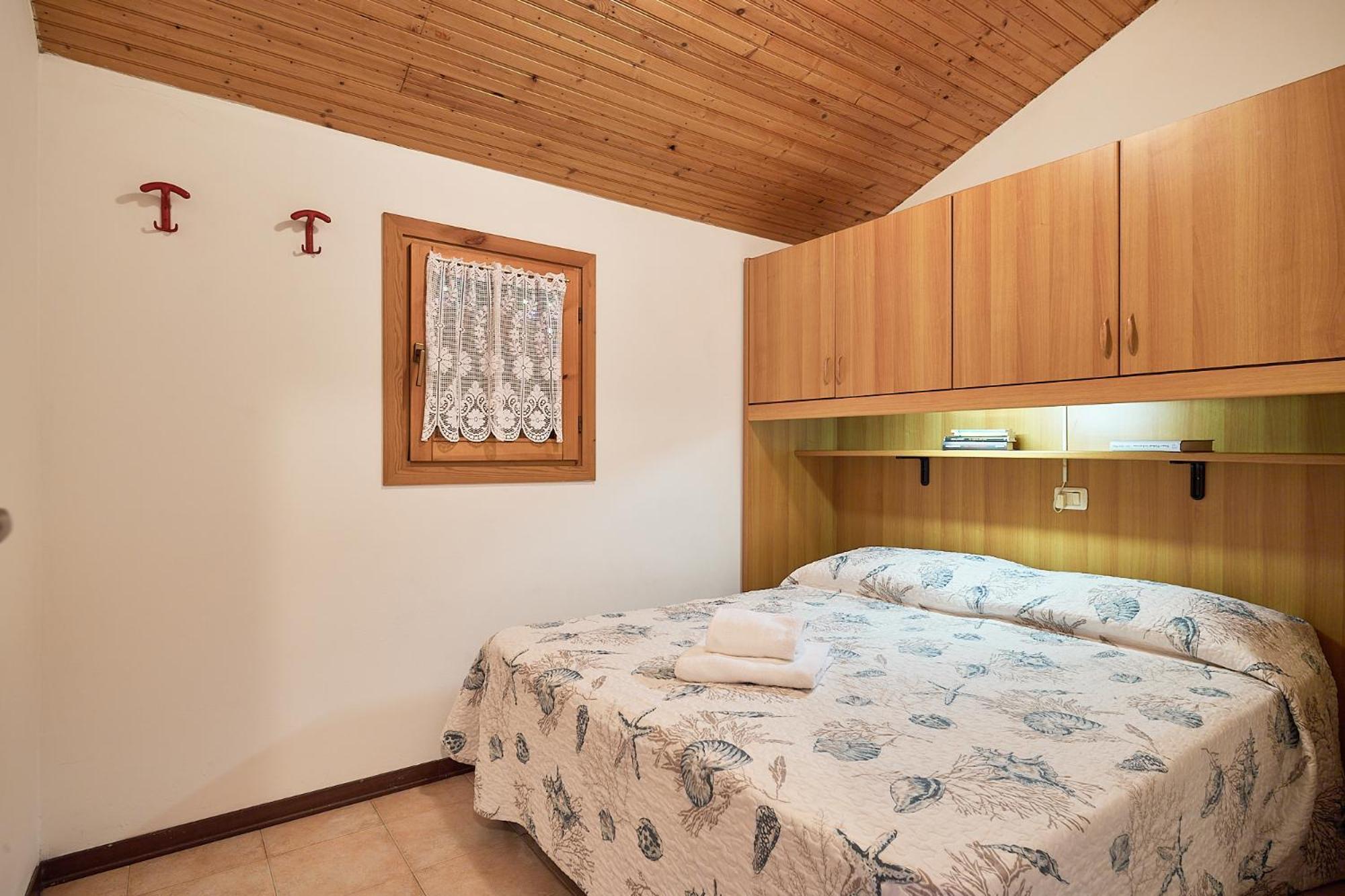 One-Bedroom Bungalow