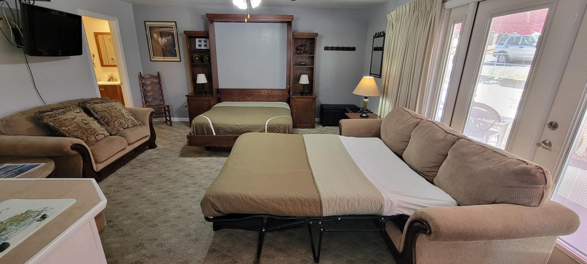 Deluxe Studio