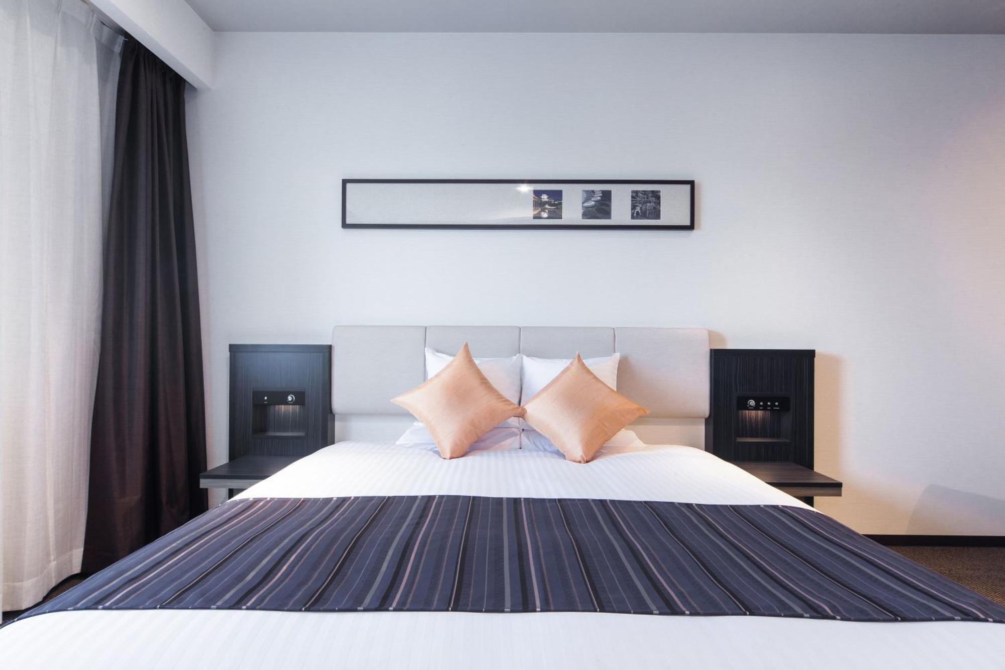 Standard King Room Non-Smoking Eco Plan No Room Cleaning Service