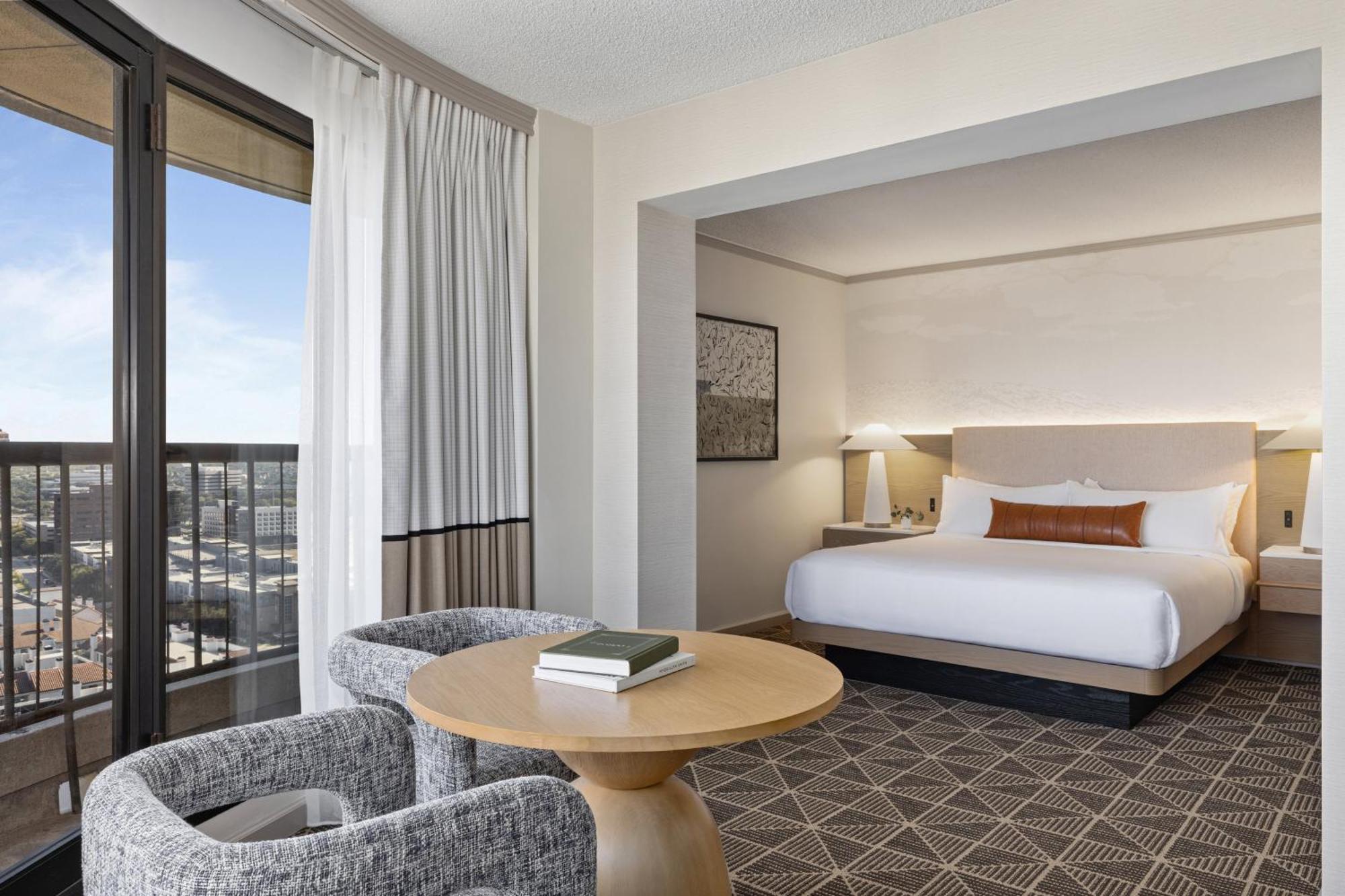 Corner Suite