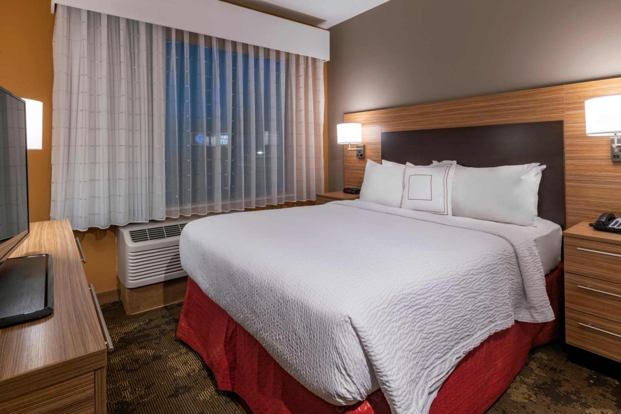 Queen Suite