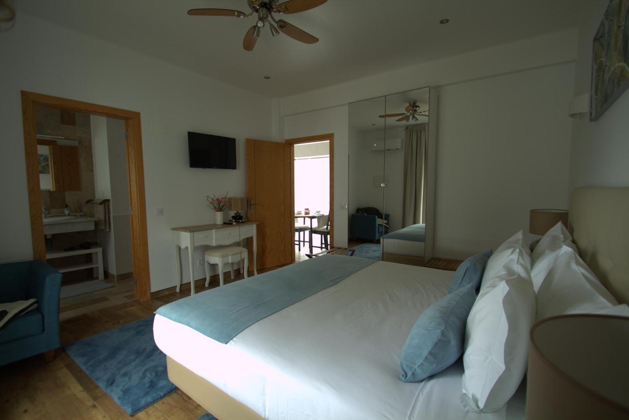Double or Twin Room Pool View