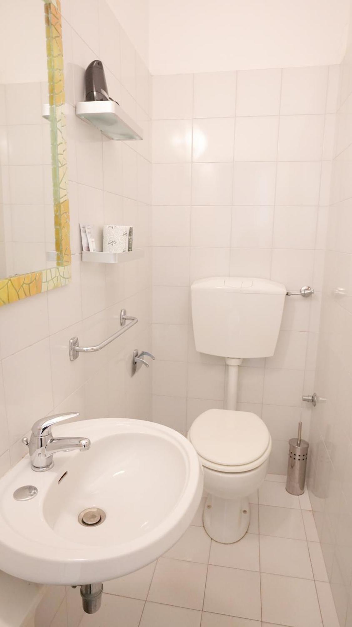 Double Room Private Bathroom