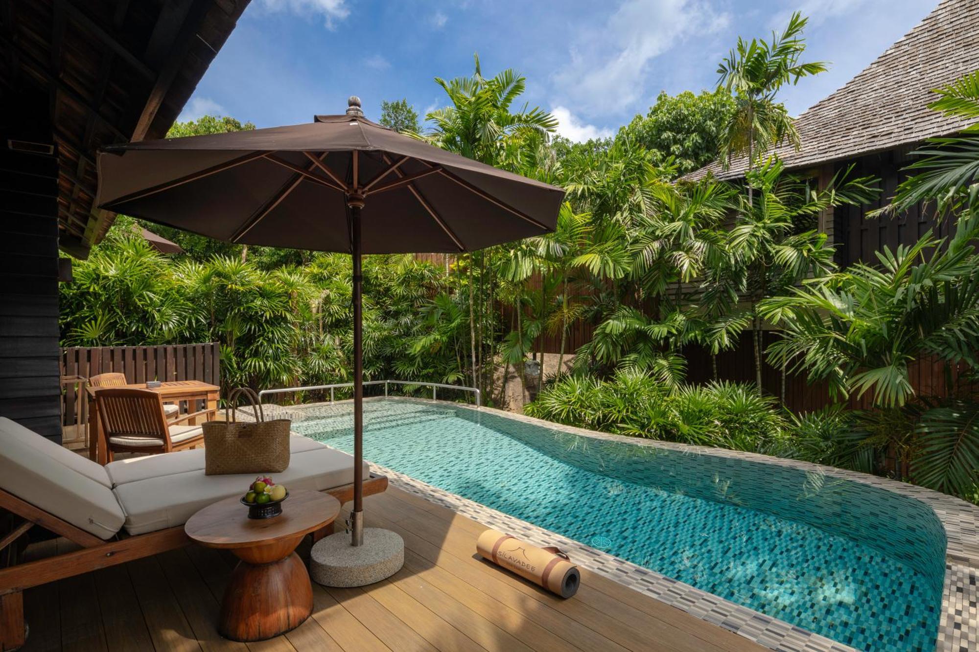 Tropical Pool Villa