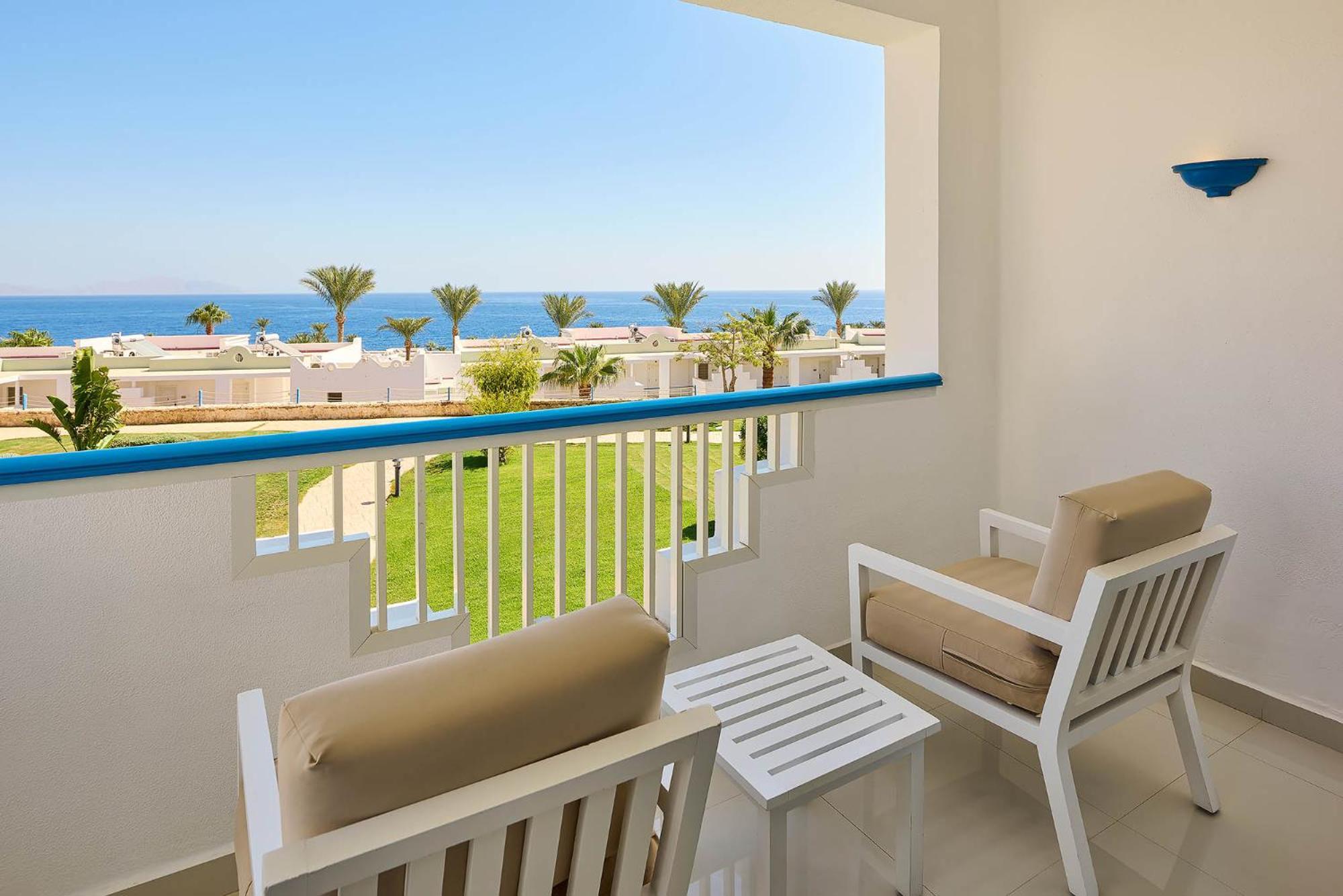 Premium Suite met 1 Kingsize Bed en Uitzicht op Zee