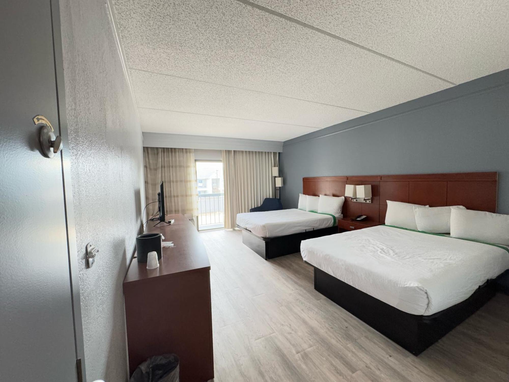 Double Room Two Double Beds Non-Smoking