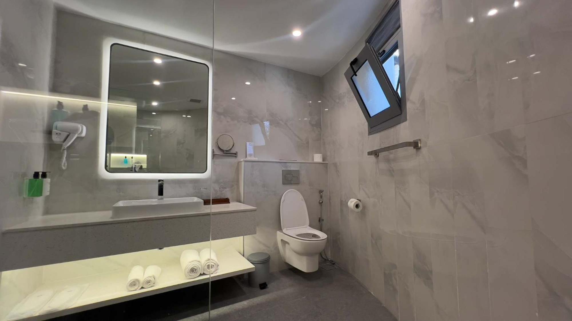 Double or Twin Room Garden View