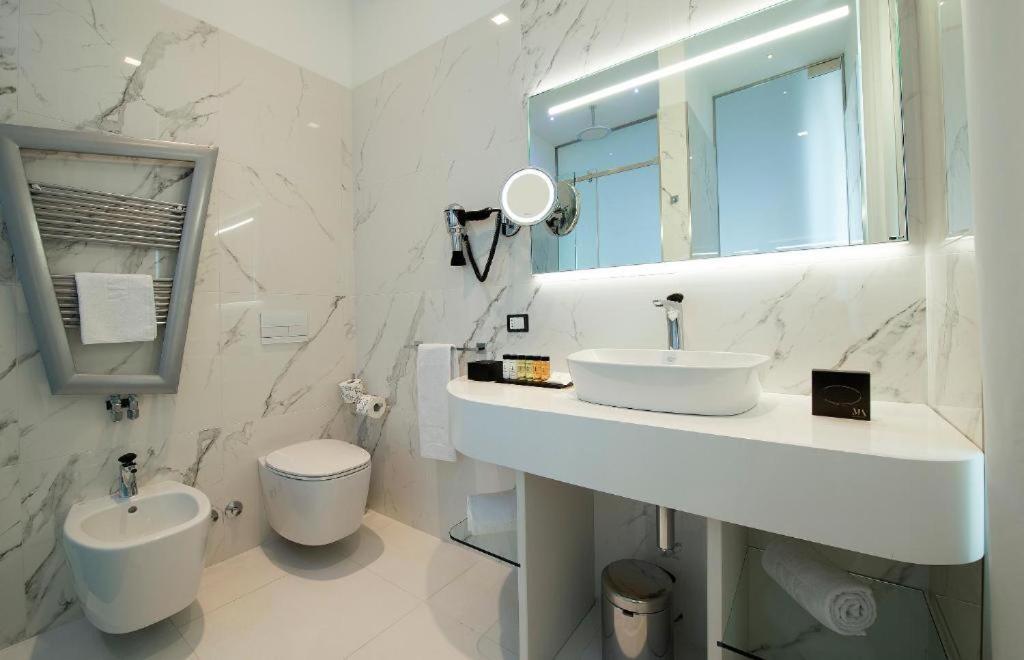 Studio Spa Bath