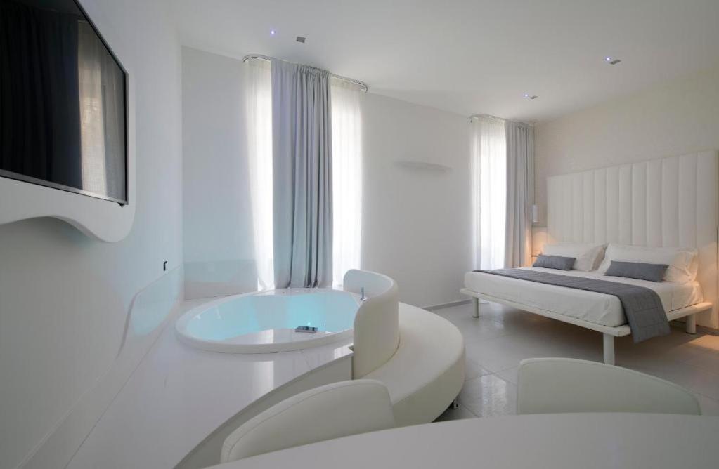 Apartment Spa Bath