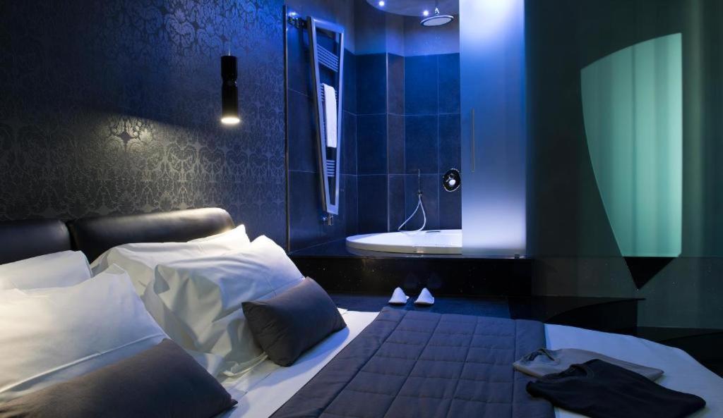 Apartment Spa Bath