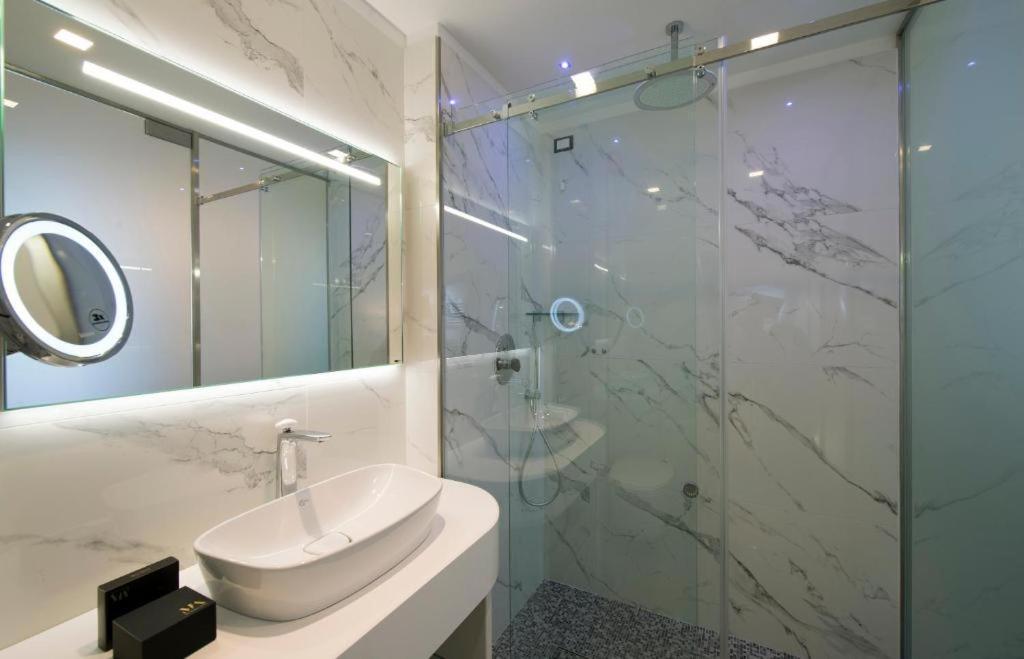 Apartment Spa Bath