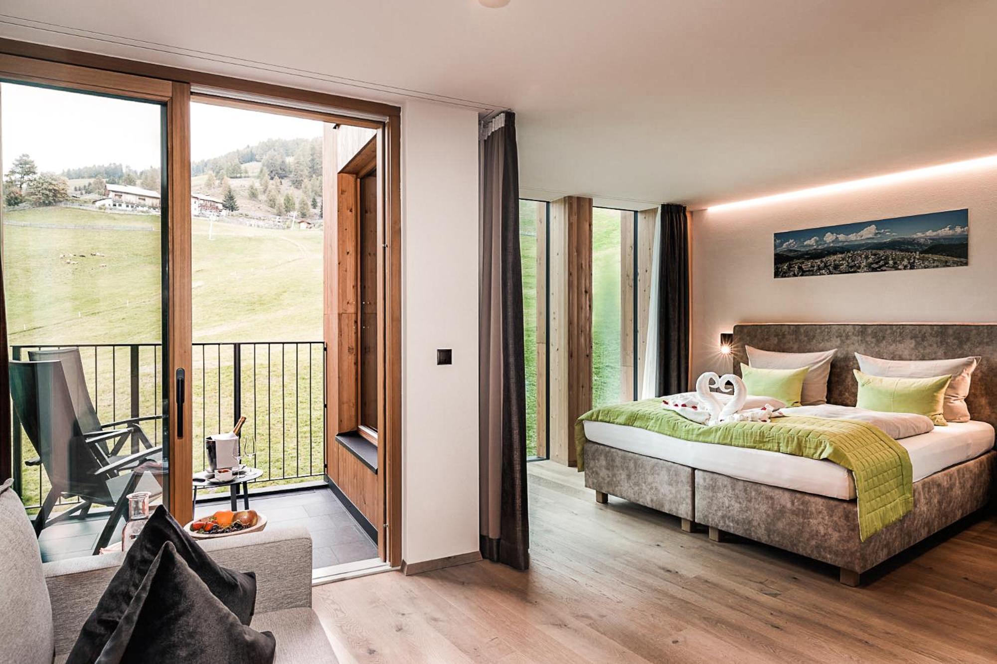 Superior Double Room Mountain View