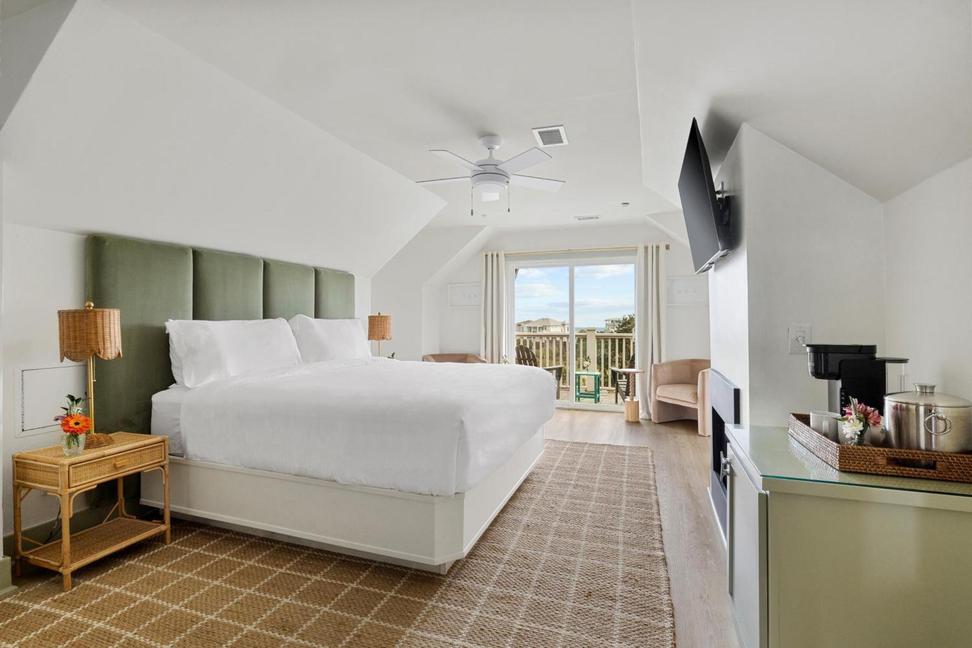 Top Floor King Suite Ocean View