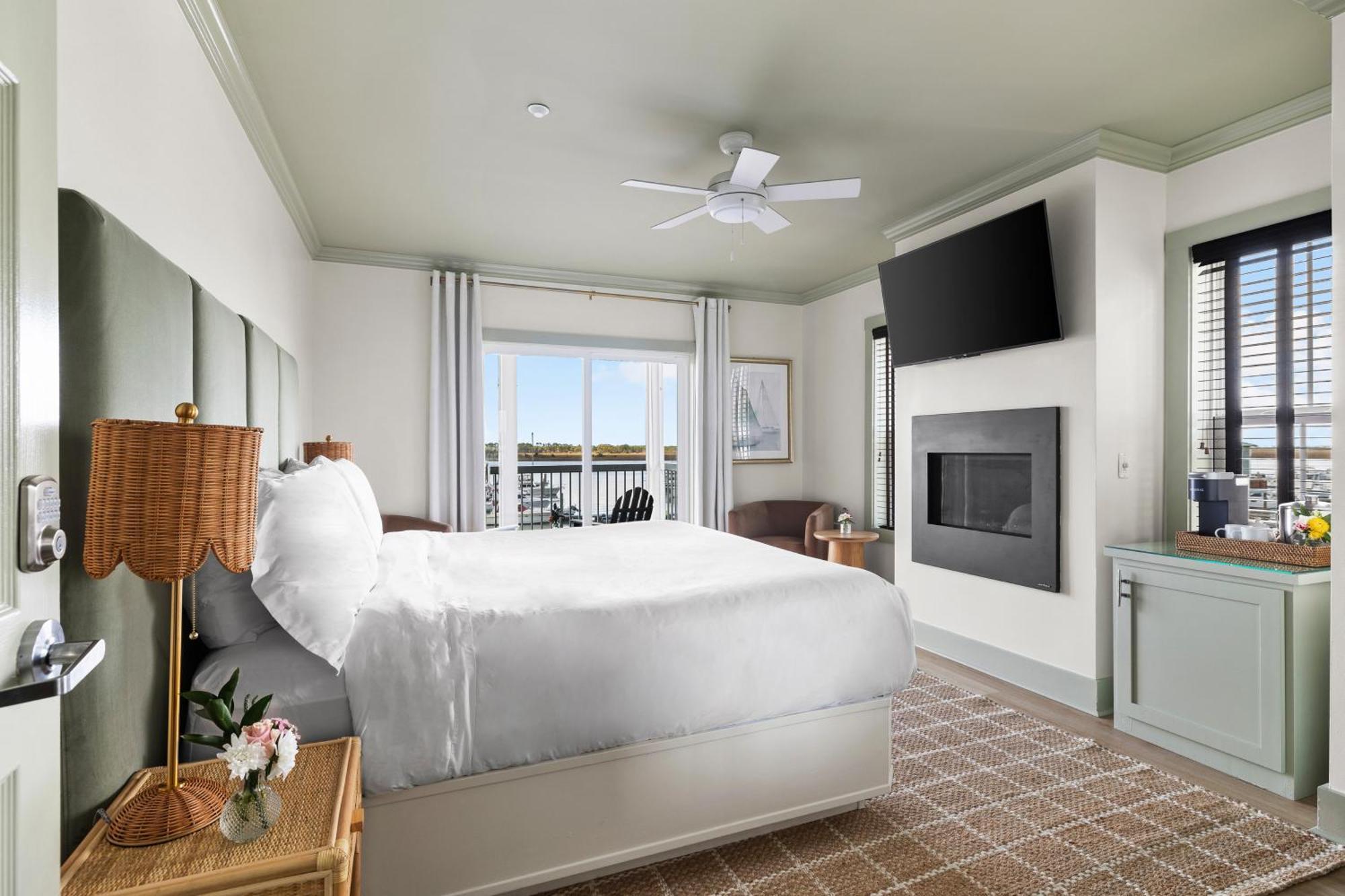 King Room River View