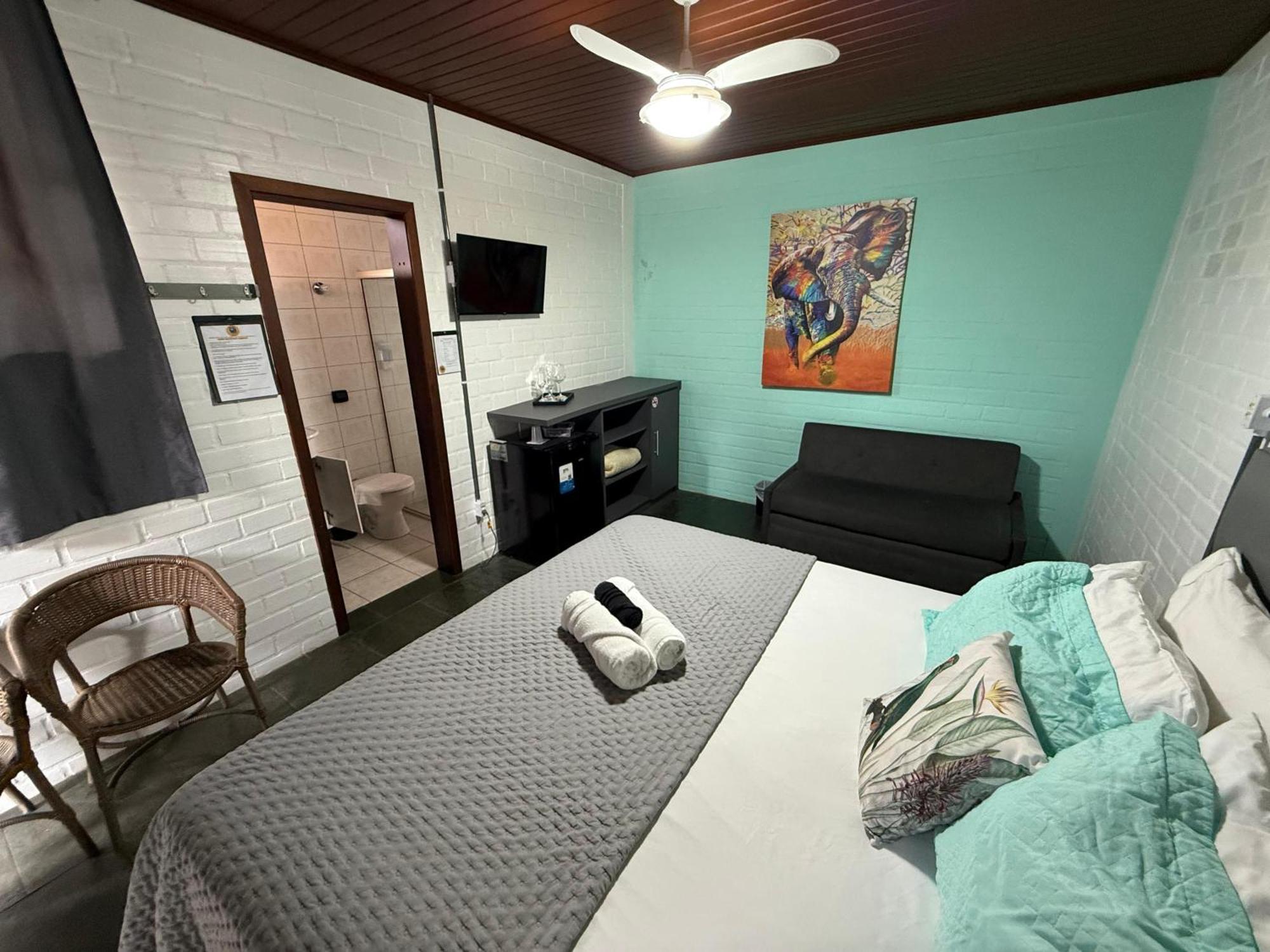Deluxe King Suite