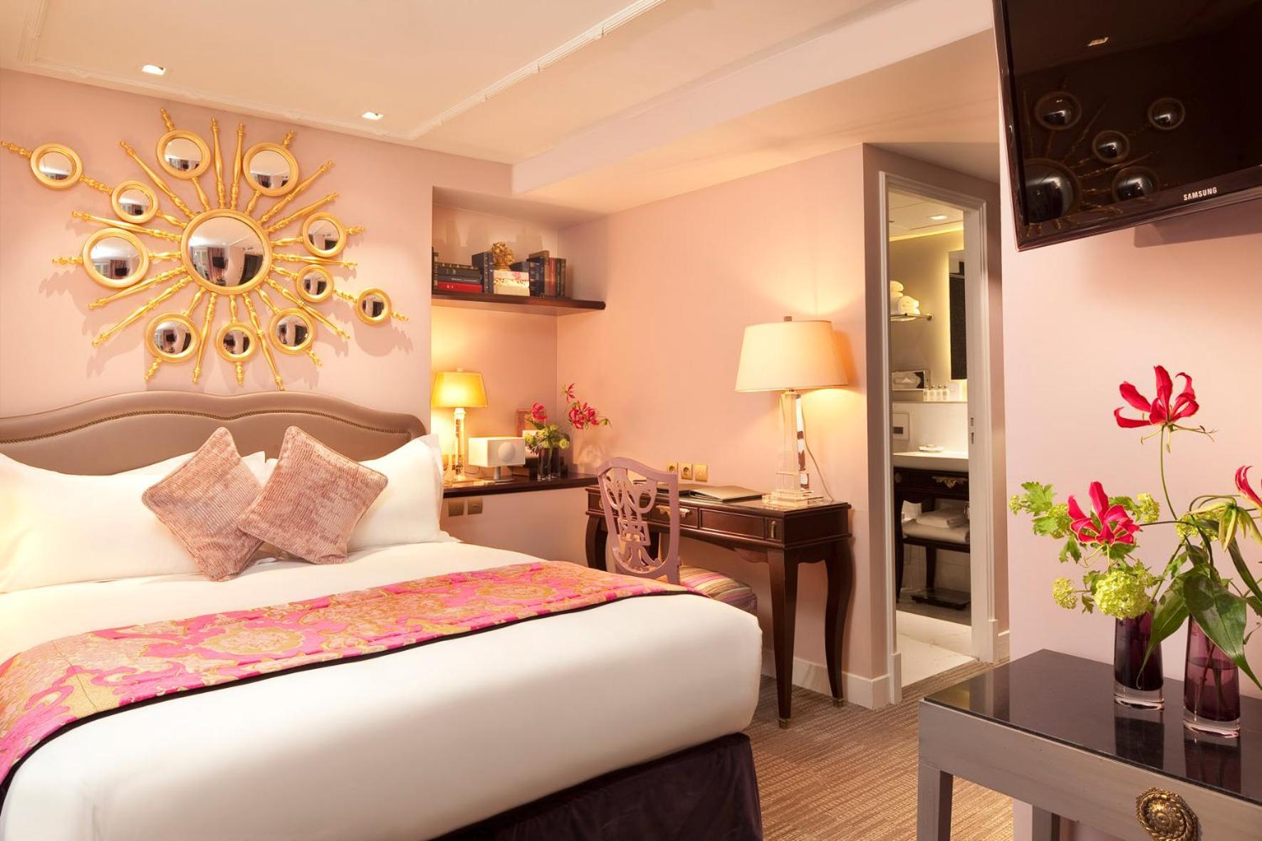 Deluxe Courtyard Room