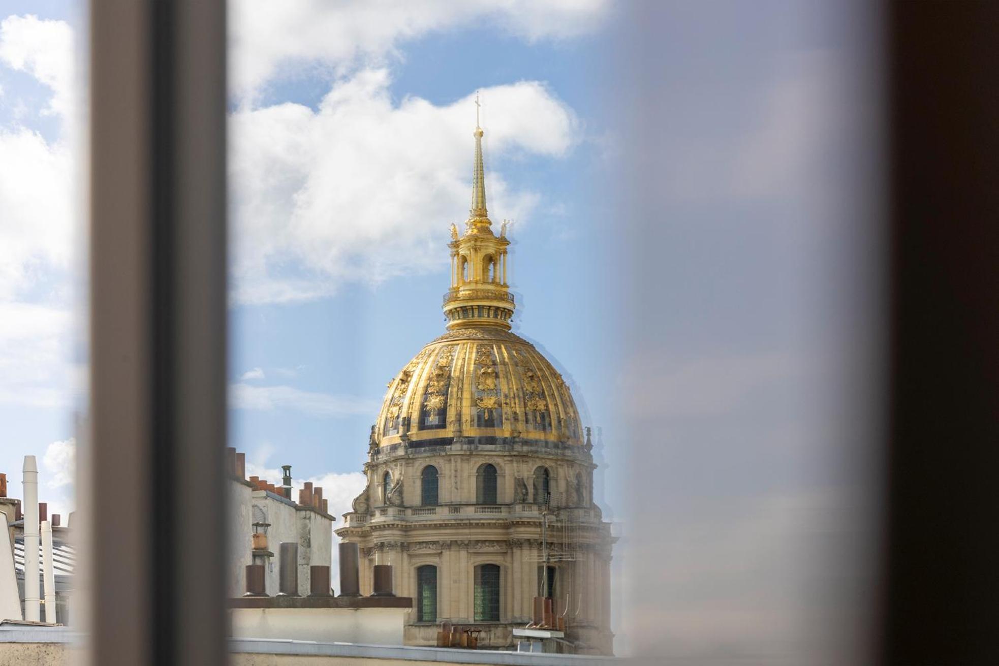 Romantic Invalides view