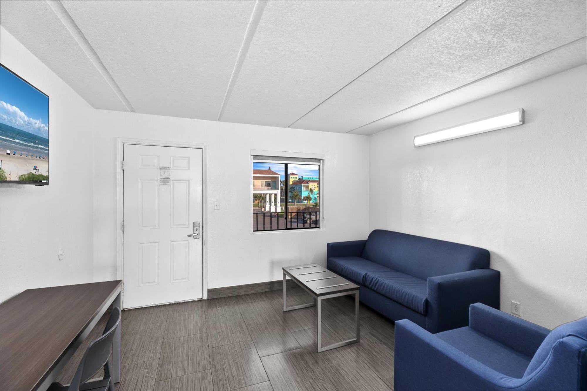 Suite One King 1 Single Bed Non Smoking